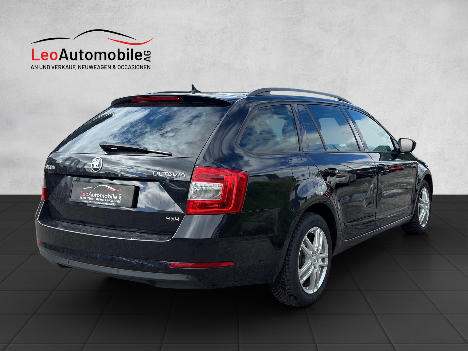 SKODA Octavia Combi 2.0 TDI Soleil 4x4 DSG-image-4