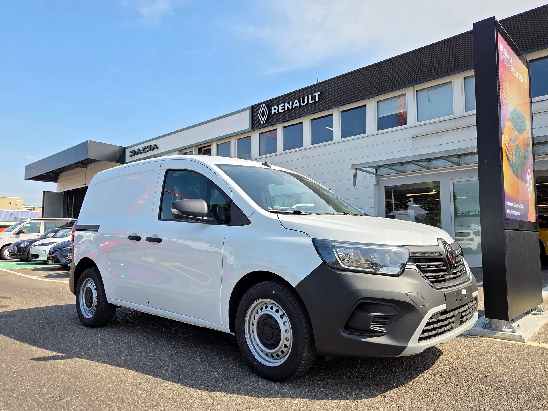 RENAULT Kangoo Van 1.3 TCe 130 Extra-image-0
