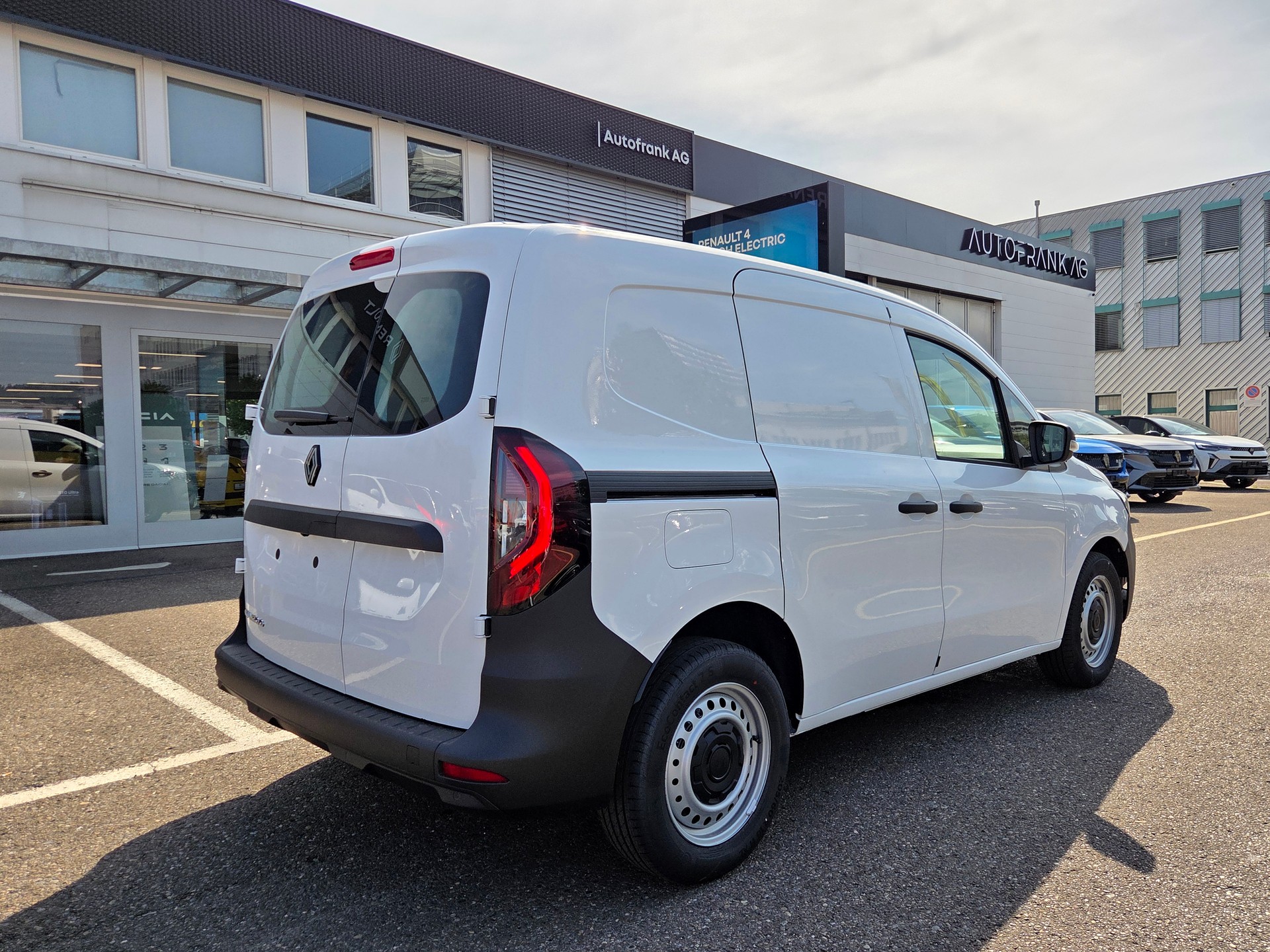RENAULT Kangoo Van 1.3 TCe 130 Extra-image-2