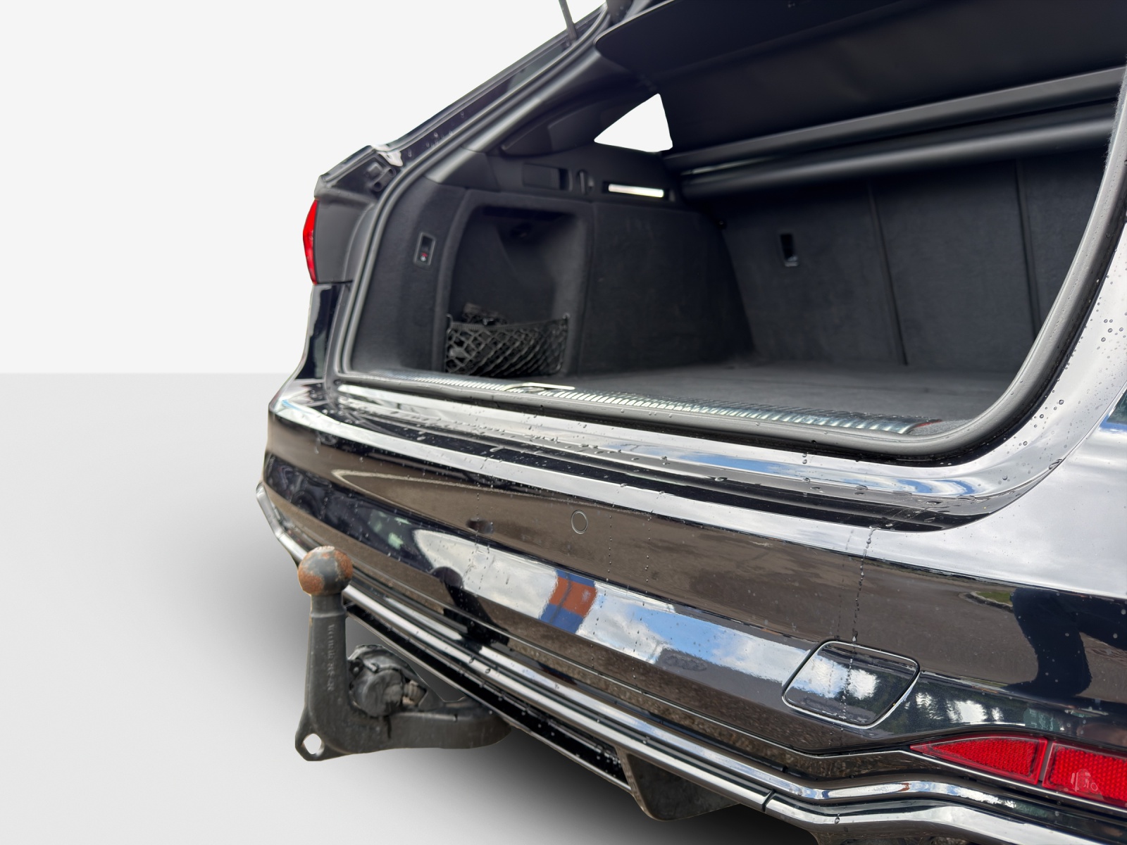 AUDI RS4 Avant quattro tiptronic-image-13