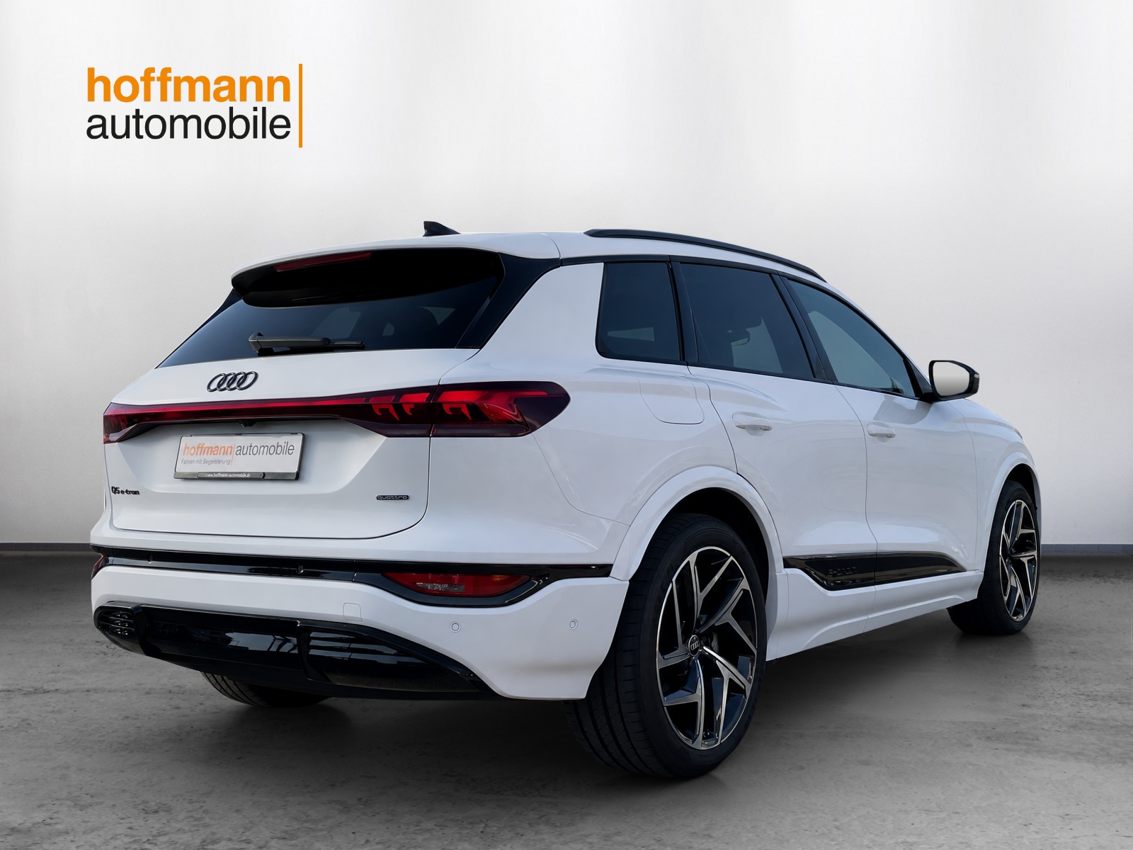 AUDI Q6 e-tron quattro-image-3