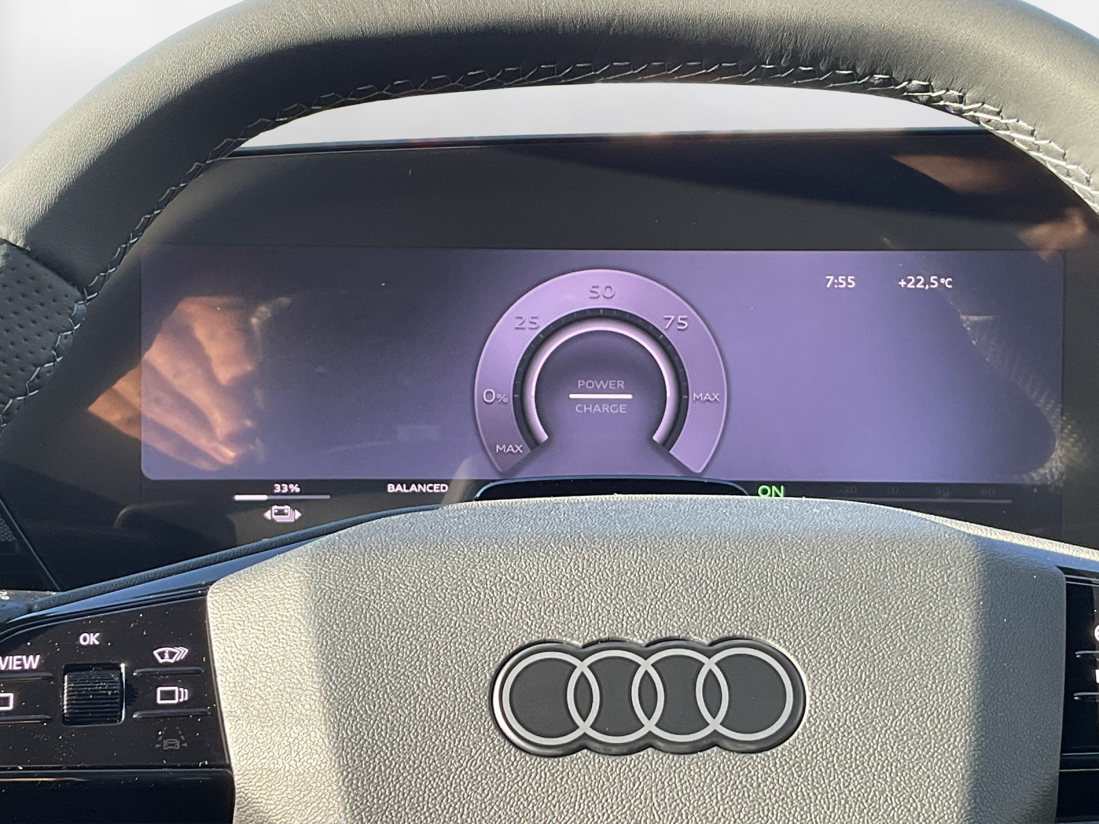 AUDI Q6 e-tron quattro-image-7