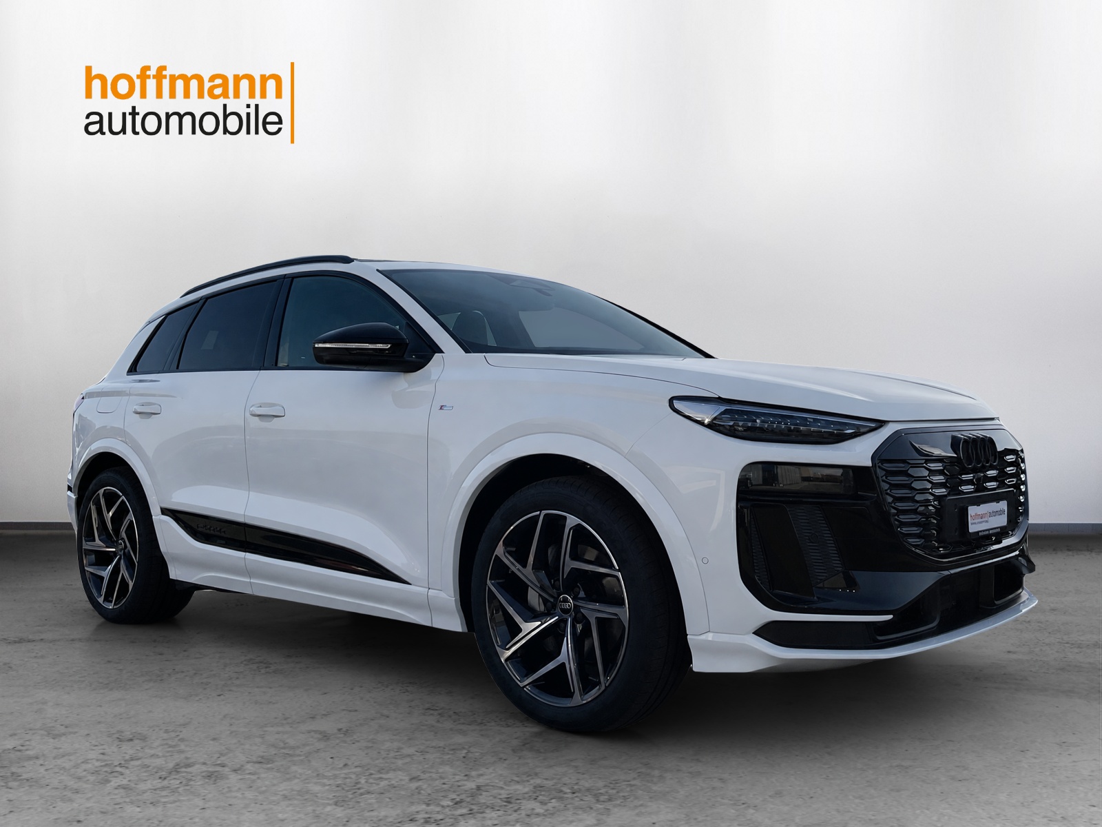 AUDI Q6 e-tron quattro-image-2