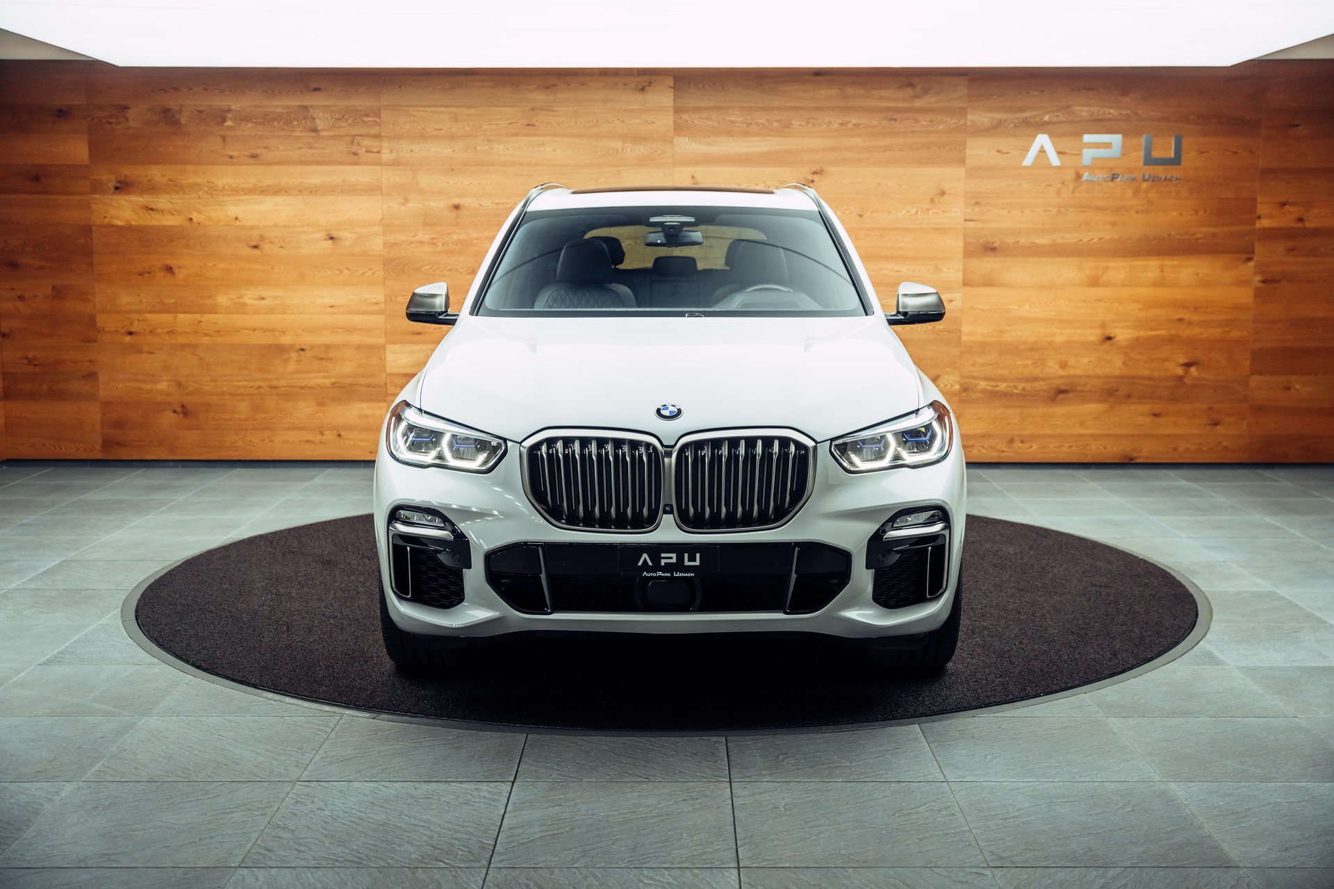 BMW X5 xDrive M50d Steptronic-image-18