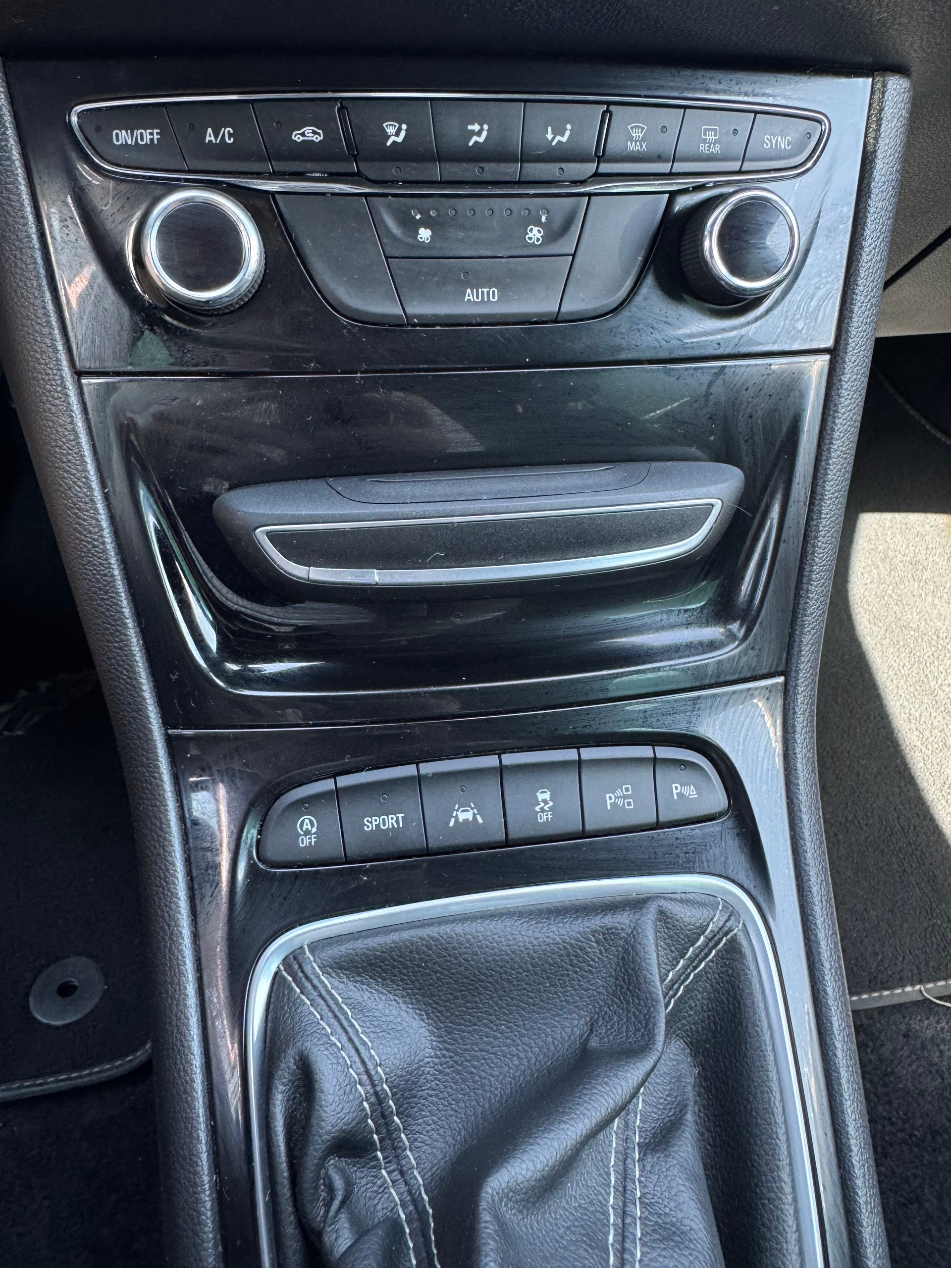 OPEL Astra 1.6i Turbo Dynamic-image-7