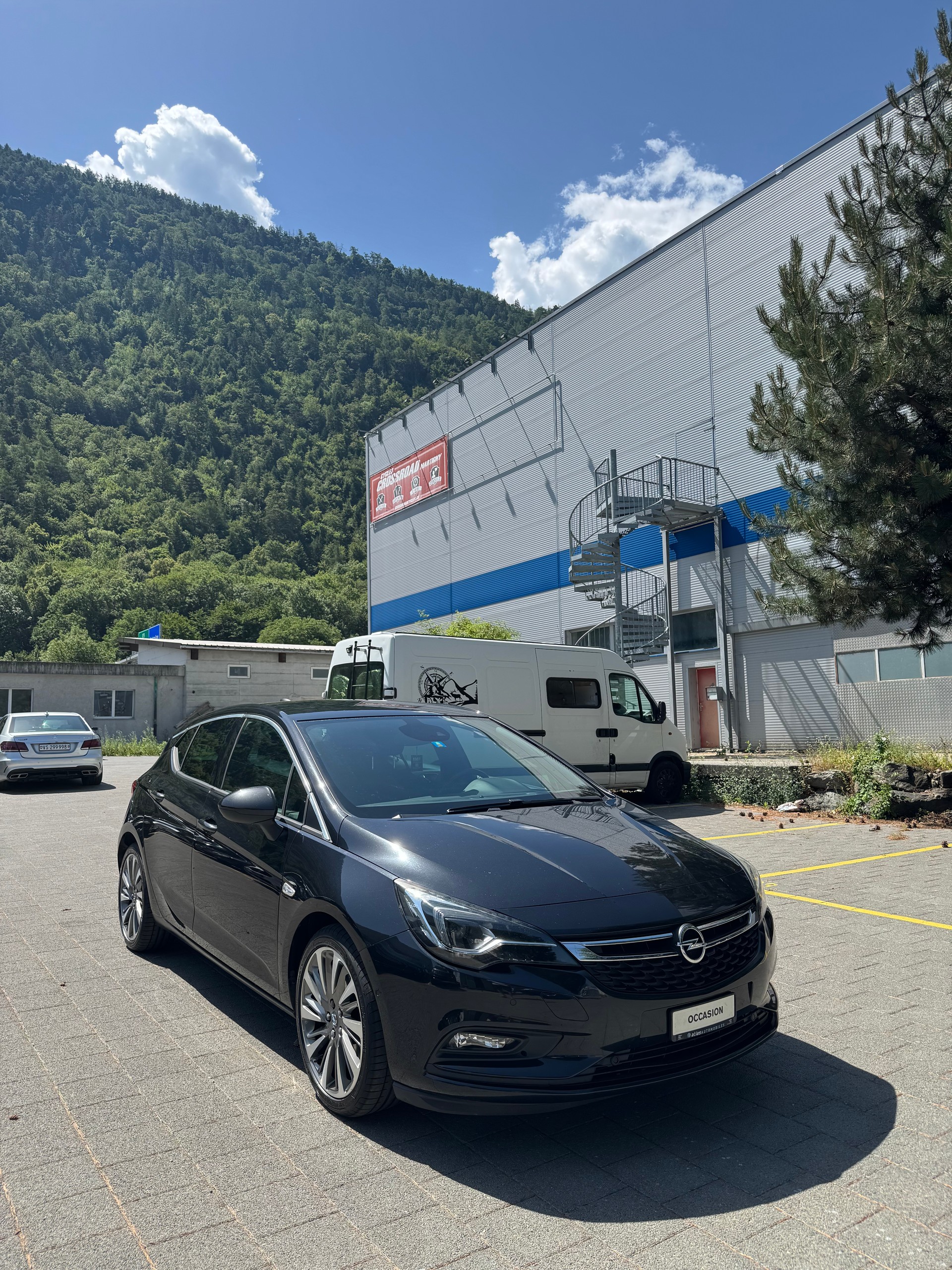 OPEL Astra 1.6i Turbo Dynamic-image-1