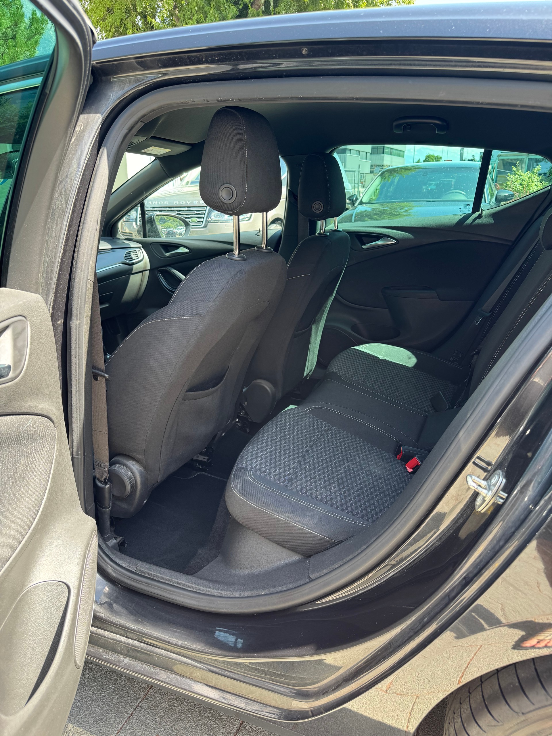 OPEL Astra 1.6i Turbo Dynamic-image-4