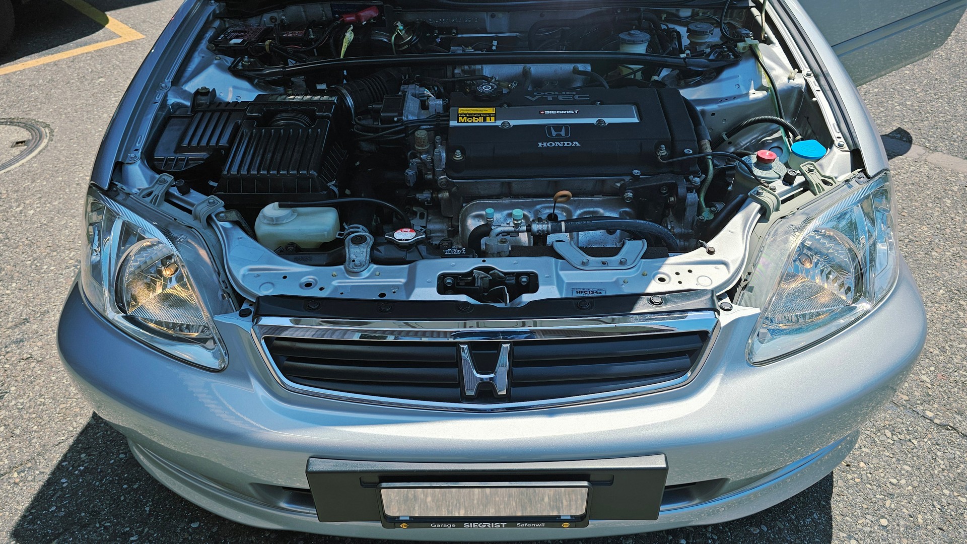 HONDA Civic 1.6i VTi F1-image-2