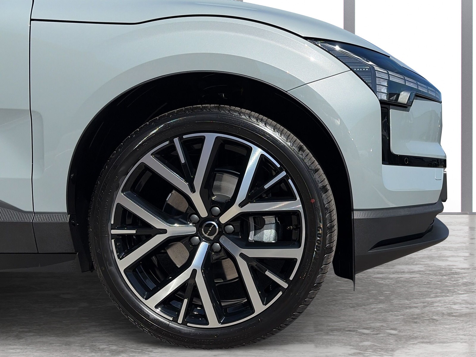 VOLVO EX30 E60 Plus-image-6