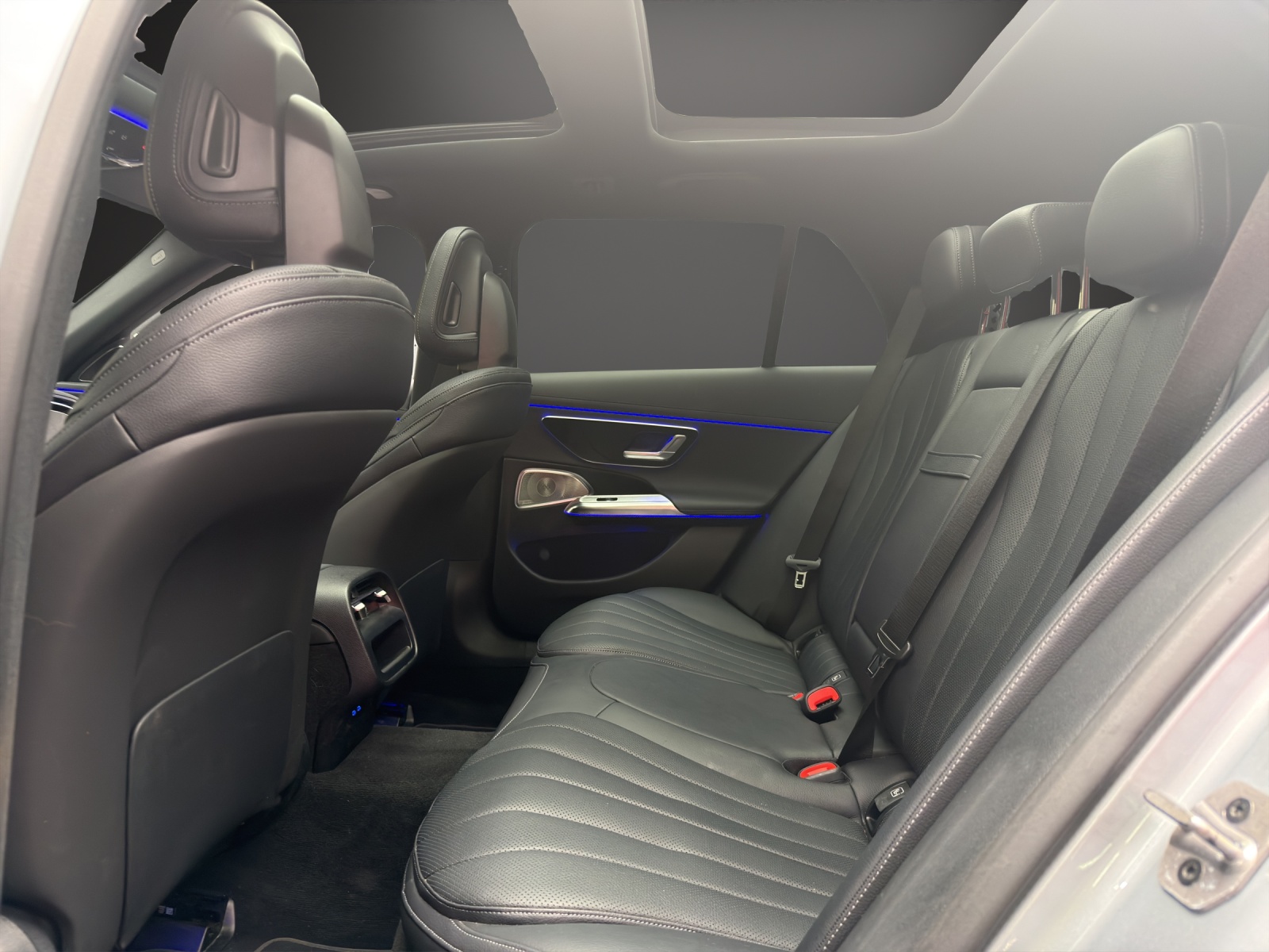 MERCEDES-BENZ E 200 4MATIC T-Modell-image-9