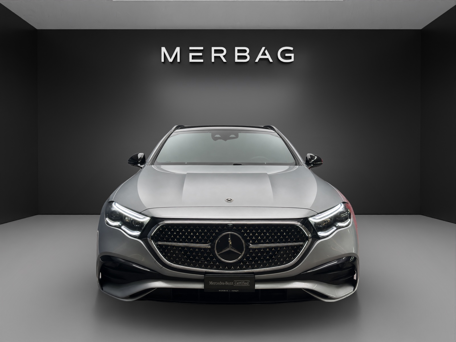 MERCEDES-BENZ E 200 4MATIC T-Modell-image-1