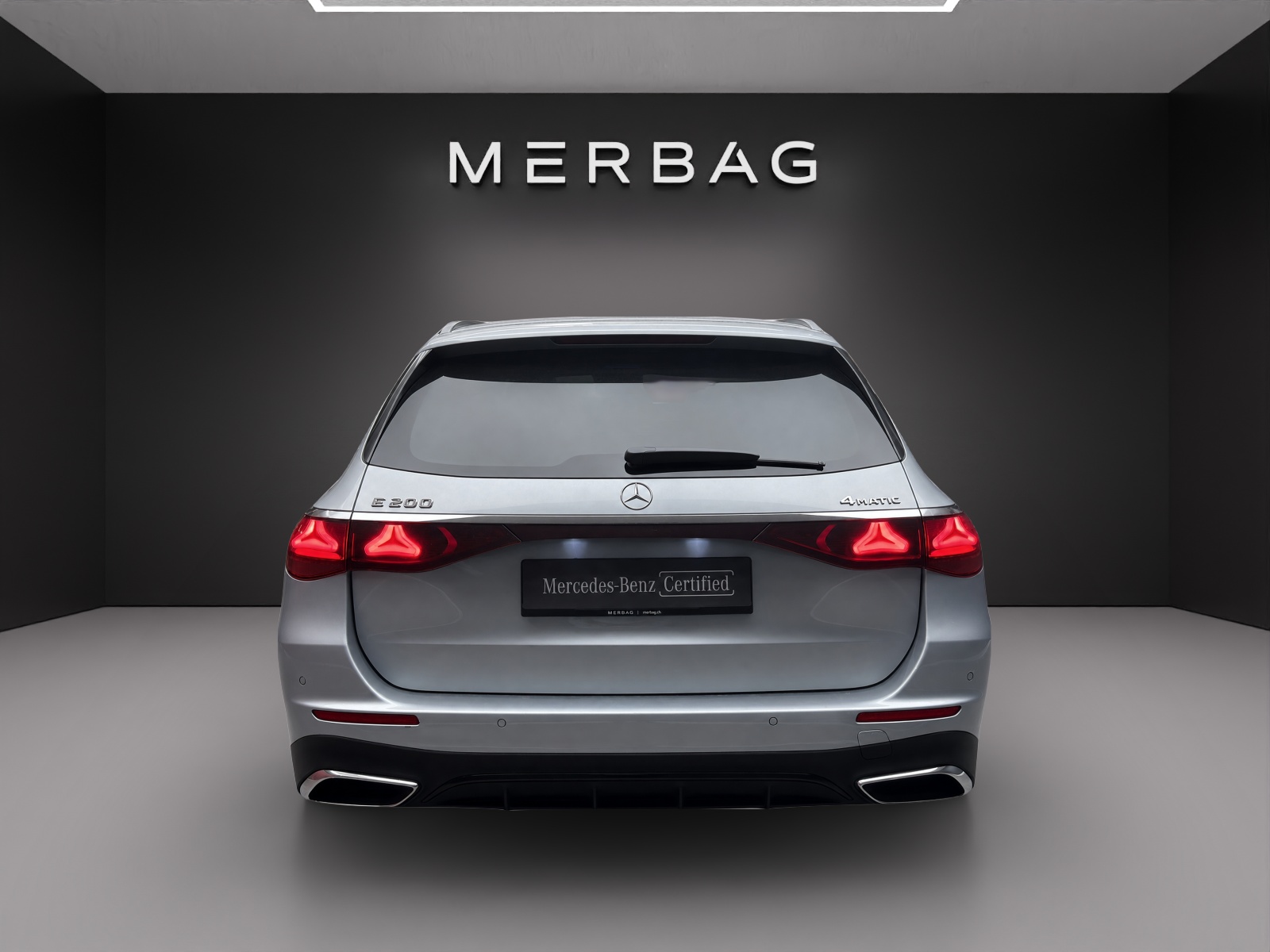 MERCEDES-BENZ E 200 4MATIC T-Modell-image-4