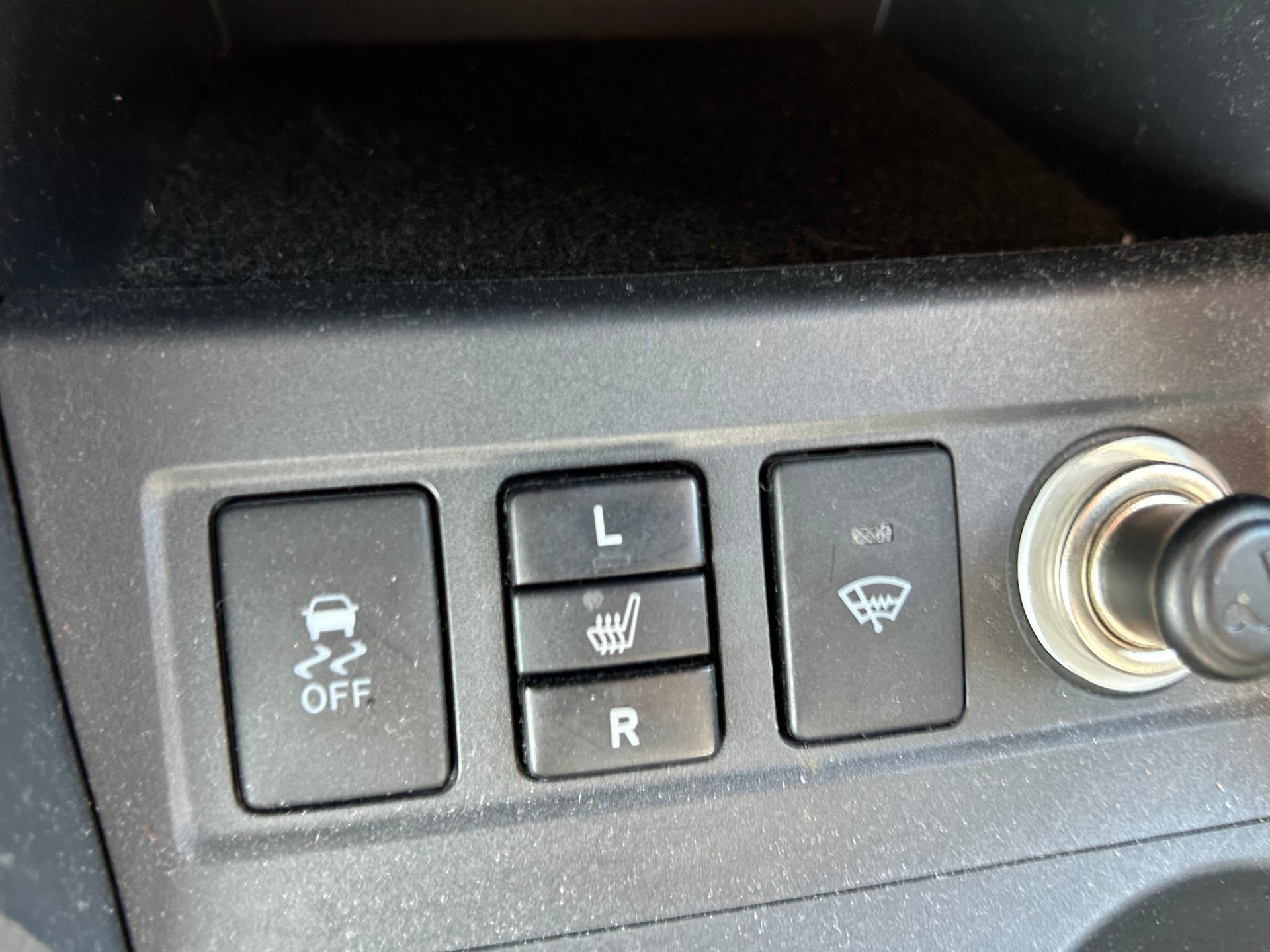 TOYOTA RAV-4 2.0 16V Linea Sol-image-19