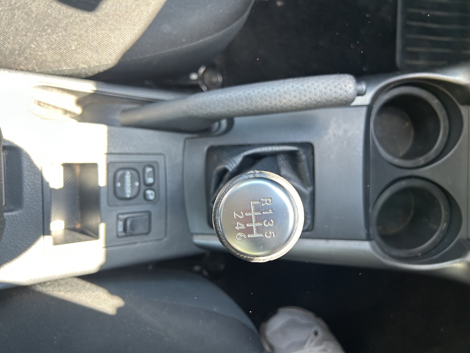 TOYOTA RAV-4 2.0 16V Linea Sol-image-13