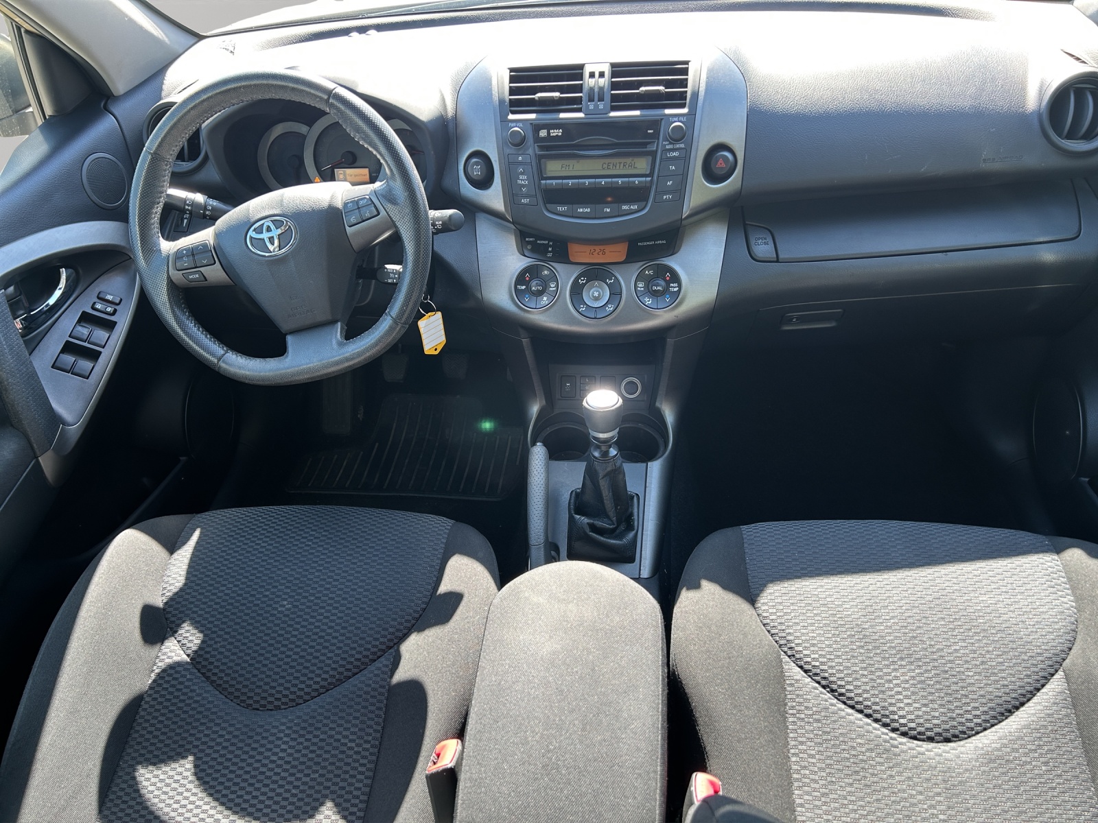 TOYOTA RAV-4 2.0 16V Linea Sol-image-9