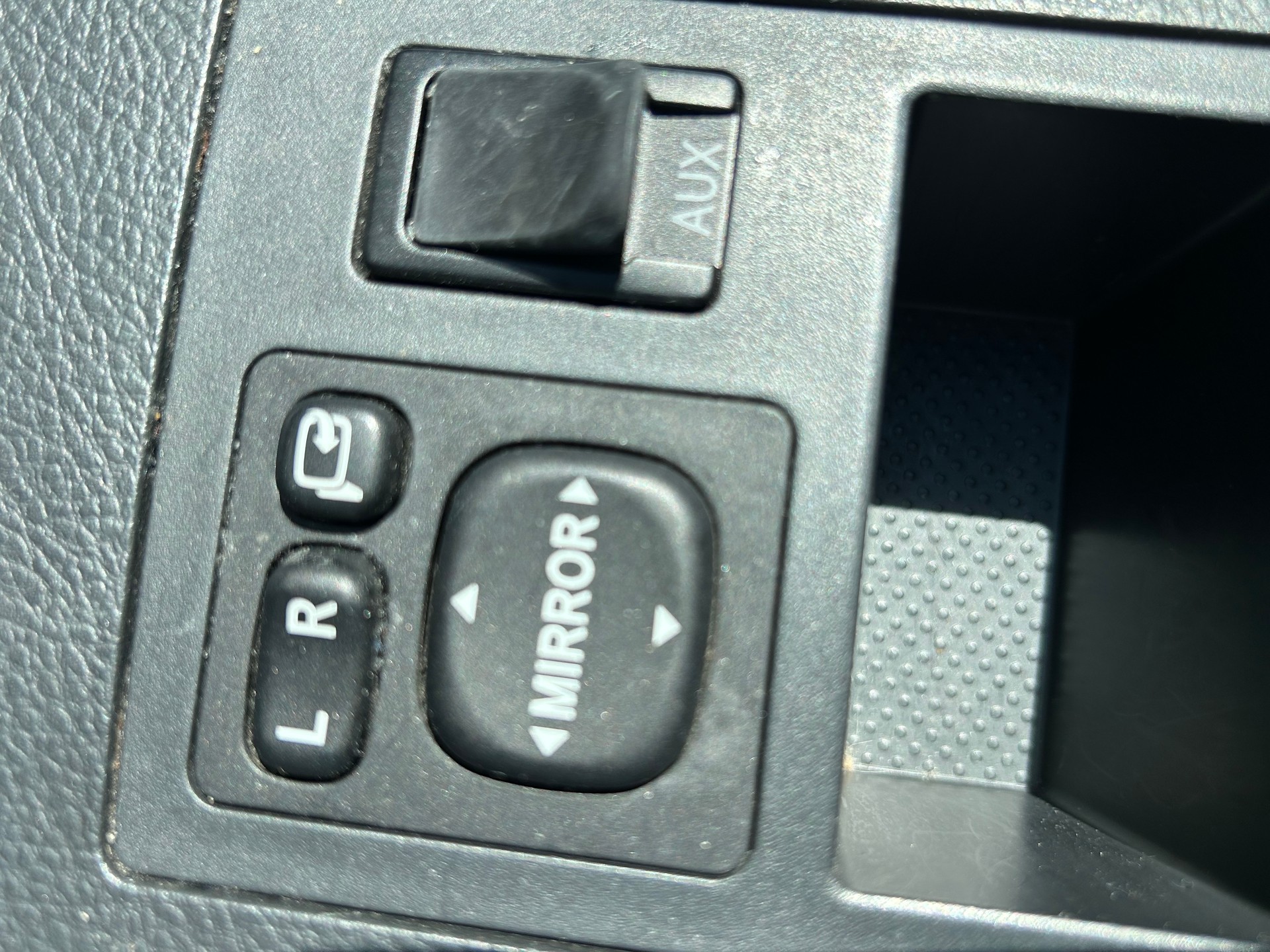 TOYOTA RAV-4 2.0 16V Linea Sol-image-18