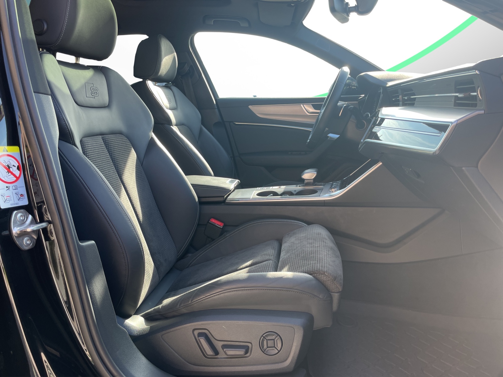 AUDI A6 Avant 45 TFSI Sport Attraction S-tronic quattro-image-13