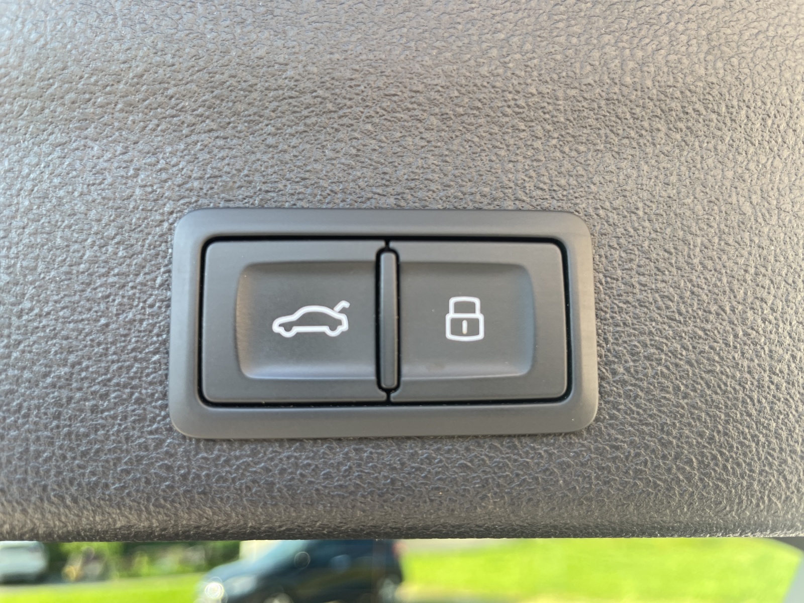 AUDI A6 Avant 45 TFSI Sport Attraction S-tronic quattro-image-18