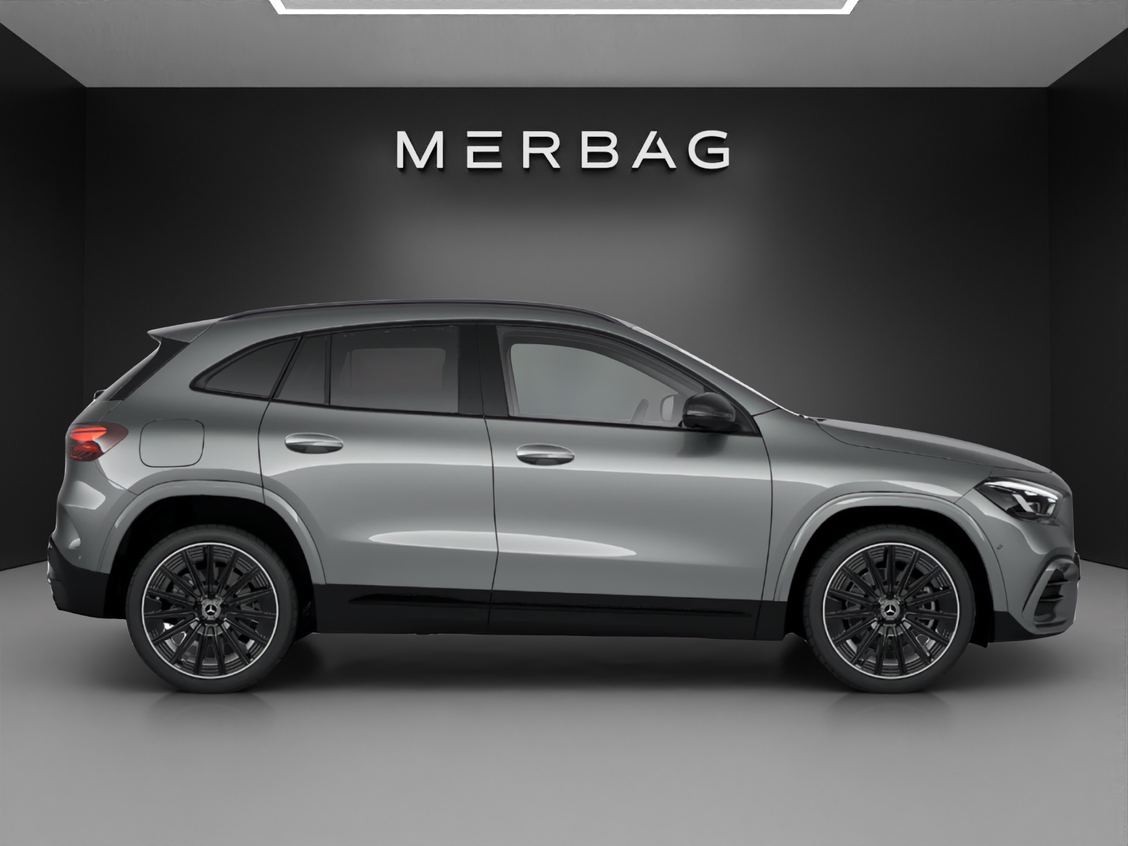 MERCEDES-BENZ GLA 250 e EQ Star 8G-DCT-image-1