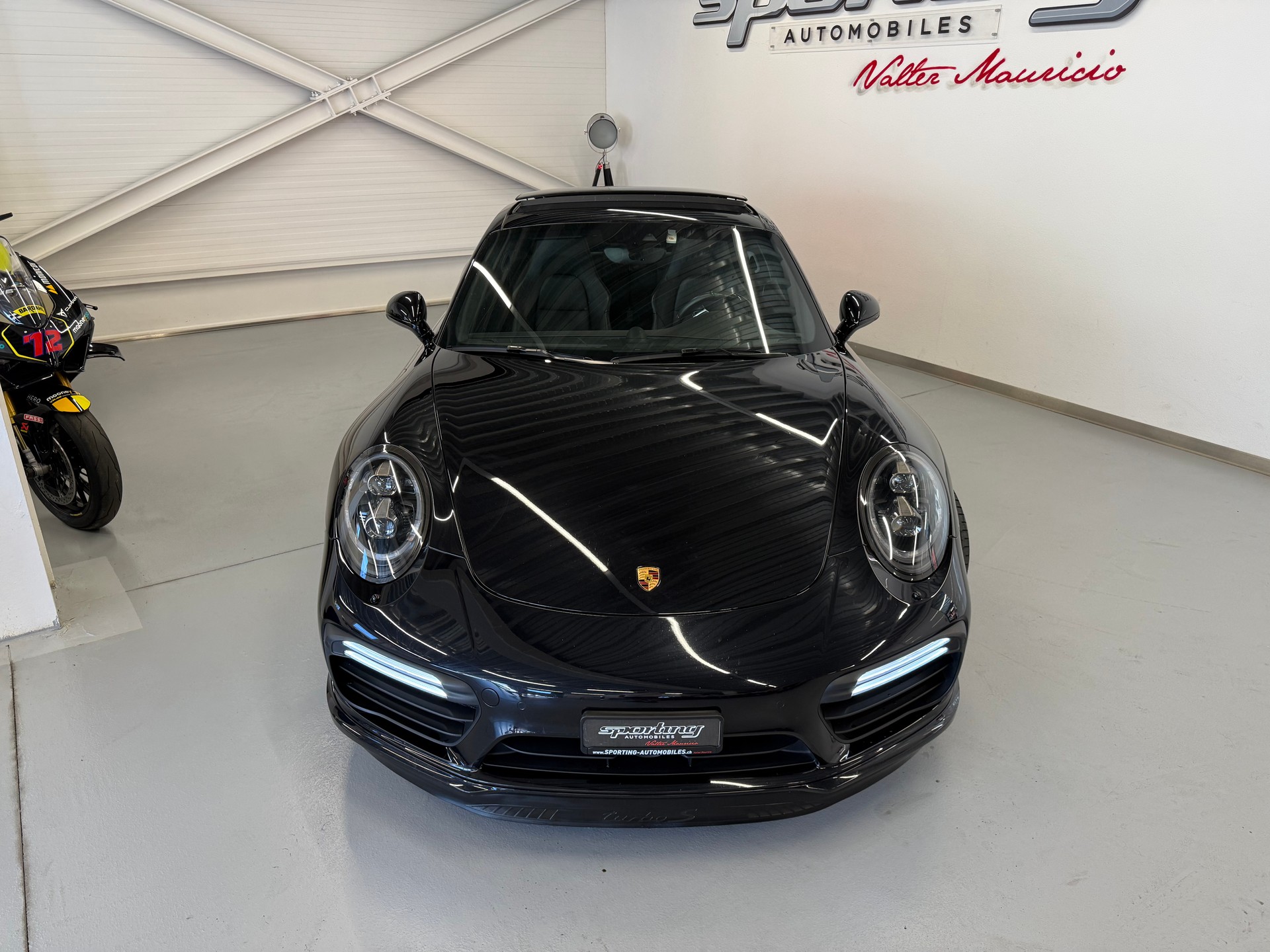 PORSCHE 911 Turbo S PDK Fulls Carbone-image-3