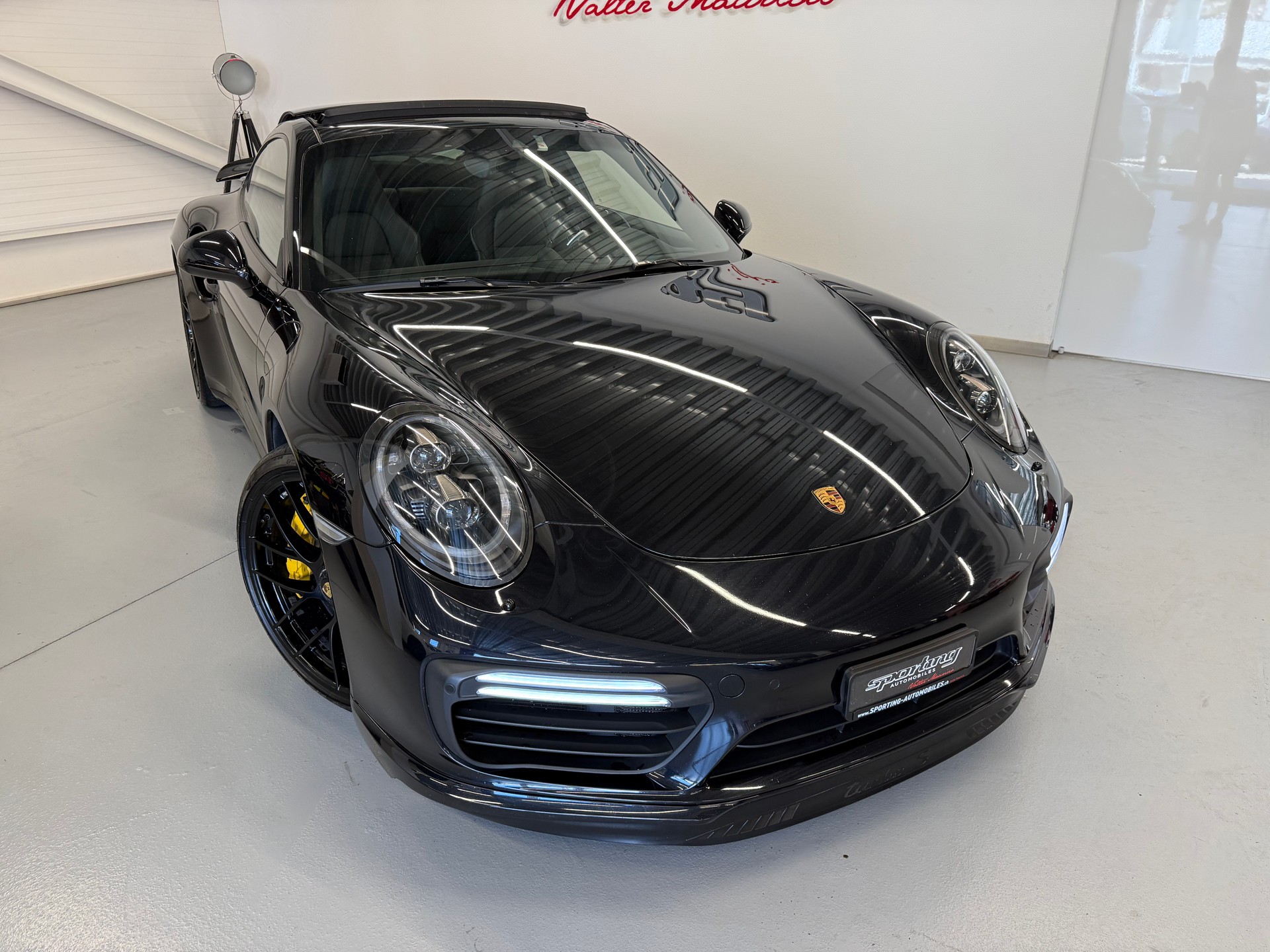 PORSCHE 911 Turbo S PDK Fulls Carbone-image-1