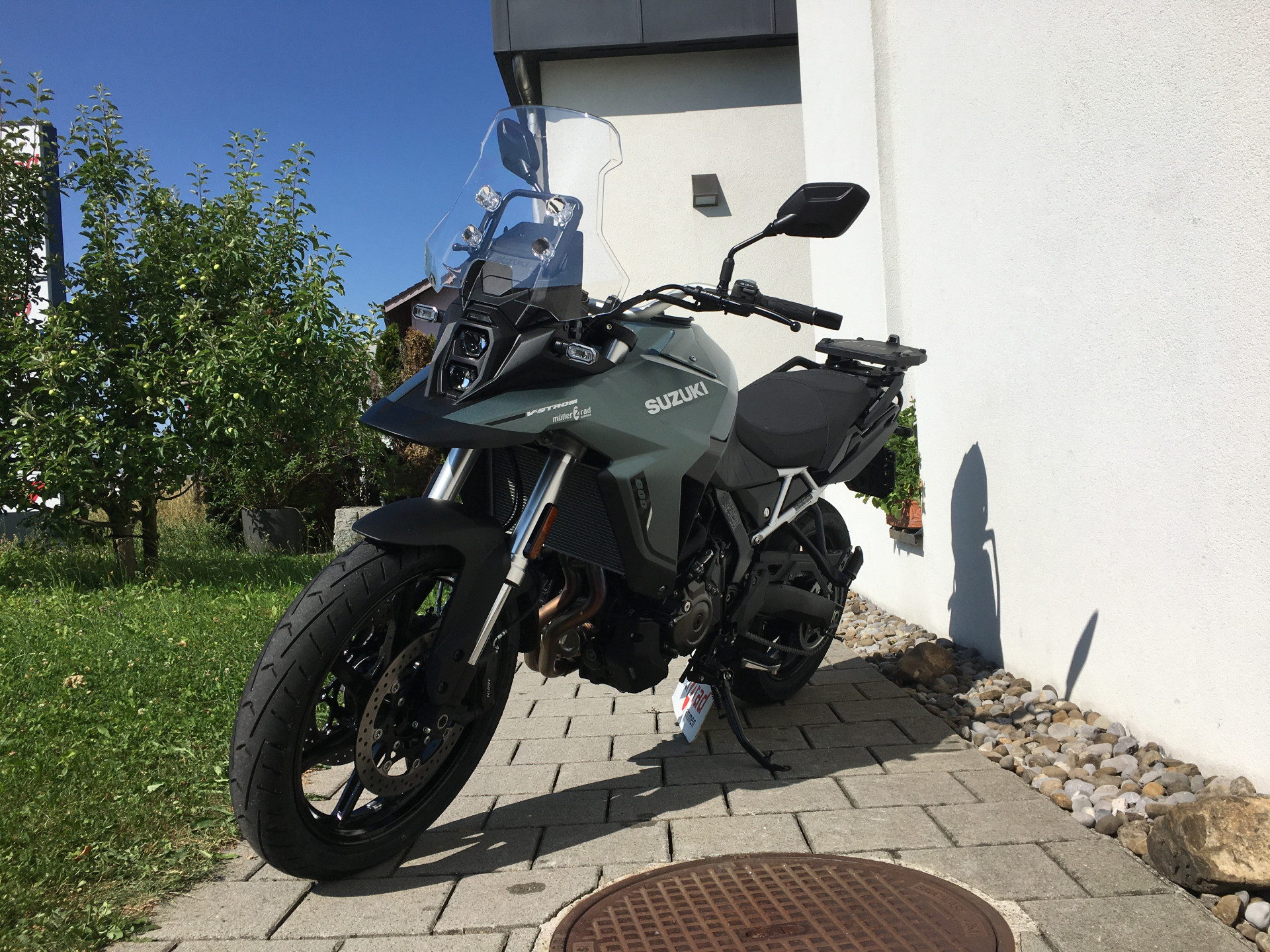 SUZUKI DL 800 V-Strom-showroom-element-1