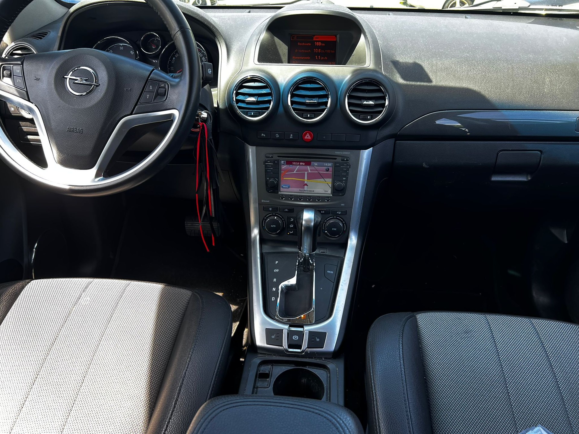 OPEL Antara 2.2 CDTi Cosmo 4WD Automatic-image-9