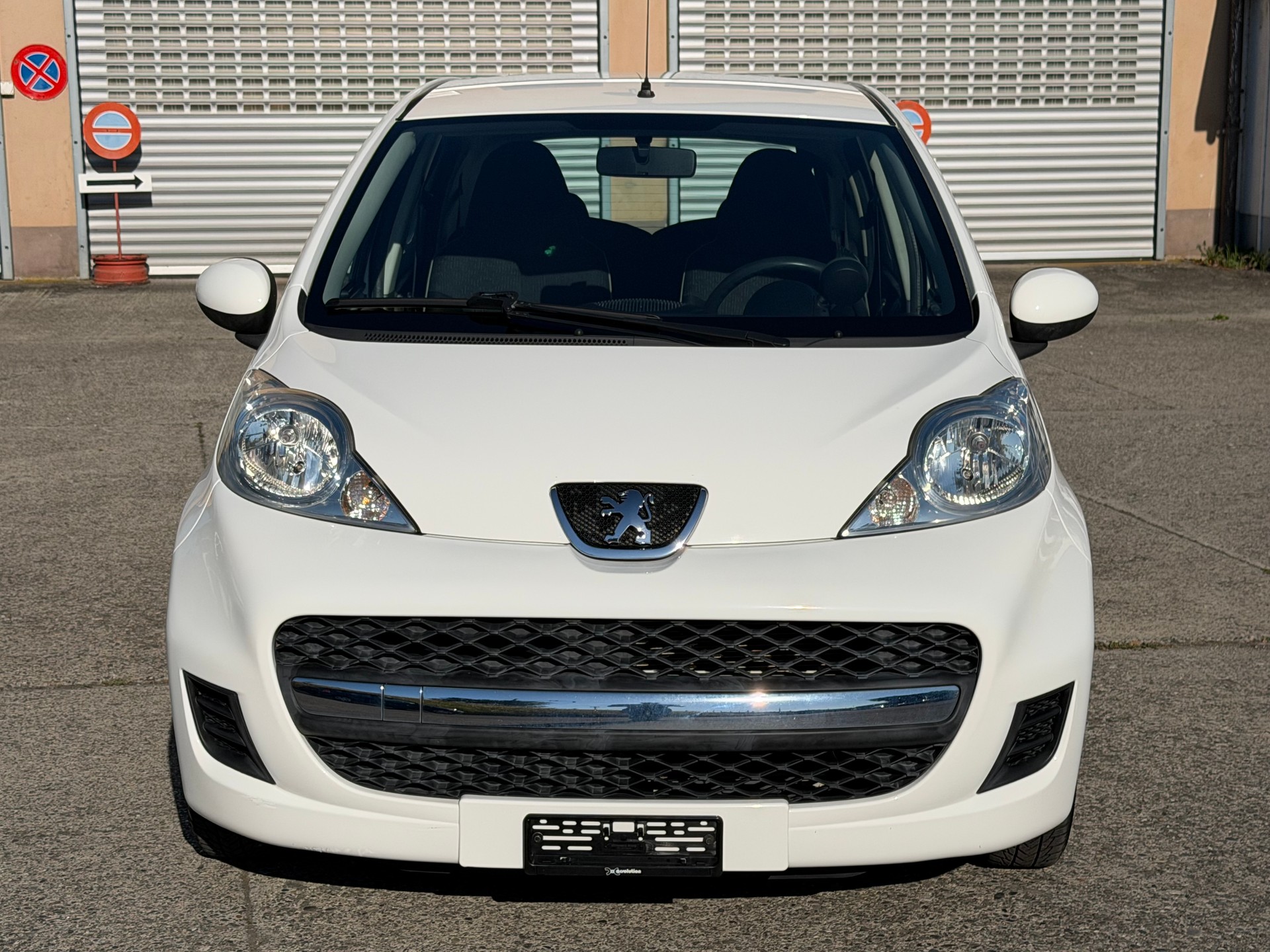 PEUGEOT 107 1.0 Trendy-image-7