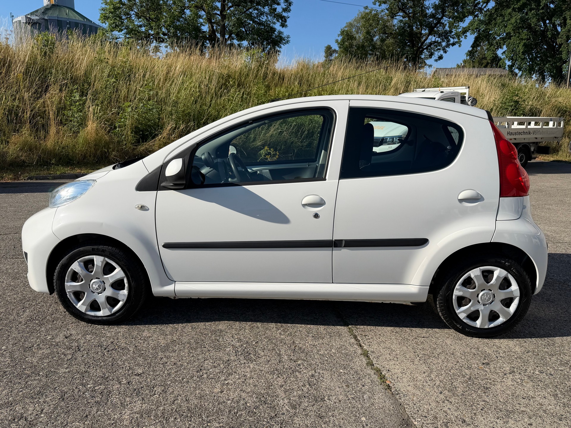 PEUGEOT 107 1.0 Trendy-showroom-element-1