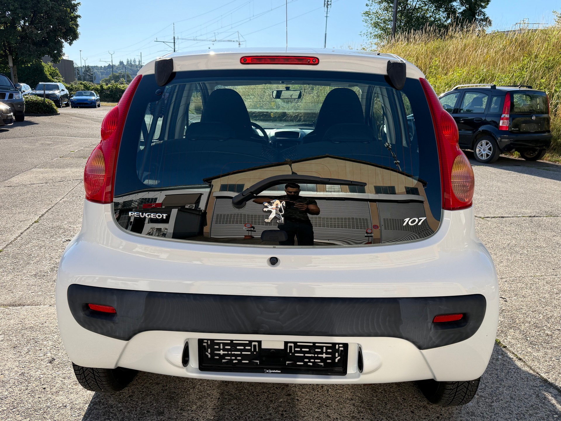 PEUGEOT 107 1.0 Trendy-showroom-element-3