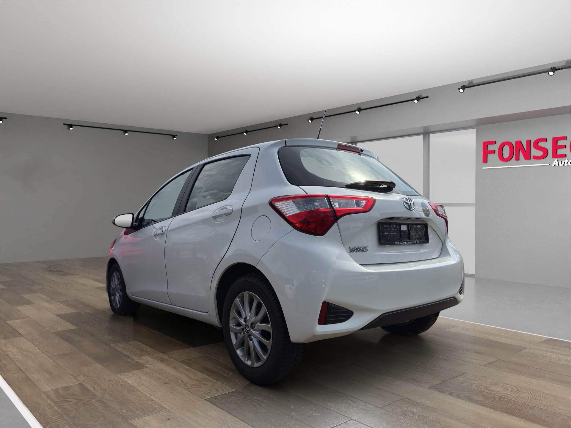 TOYOTA Yaris 1.5 Comfort-image-5