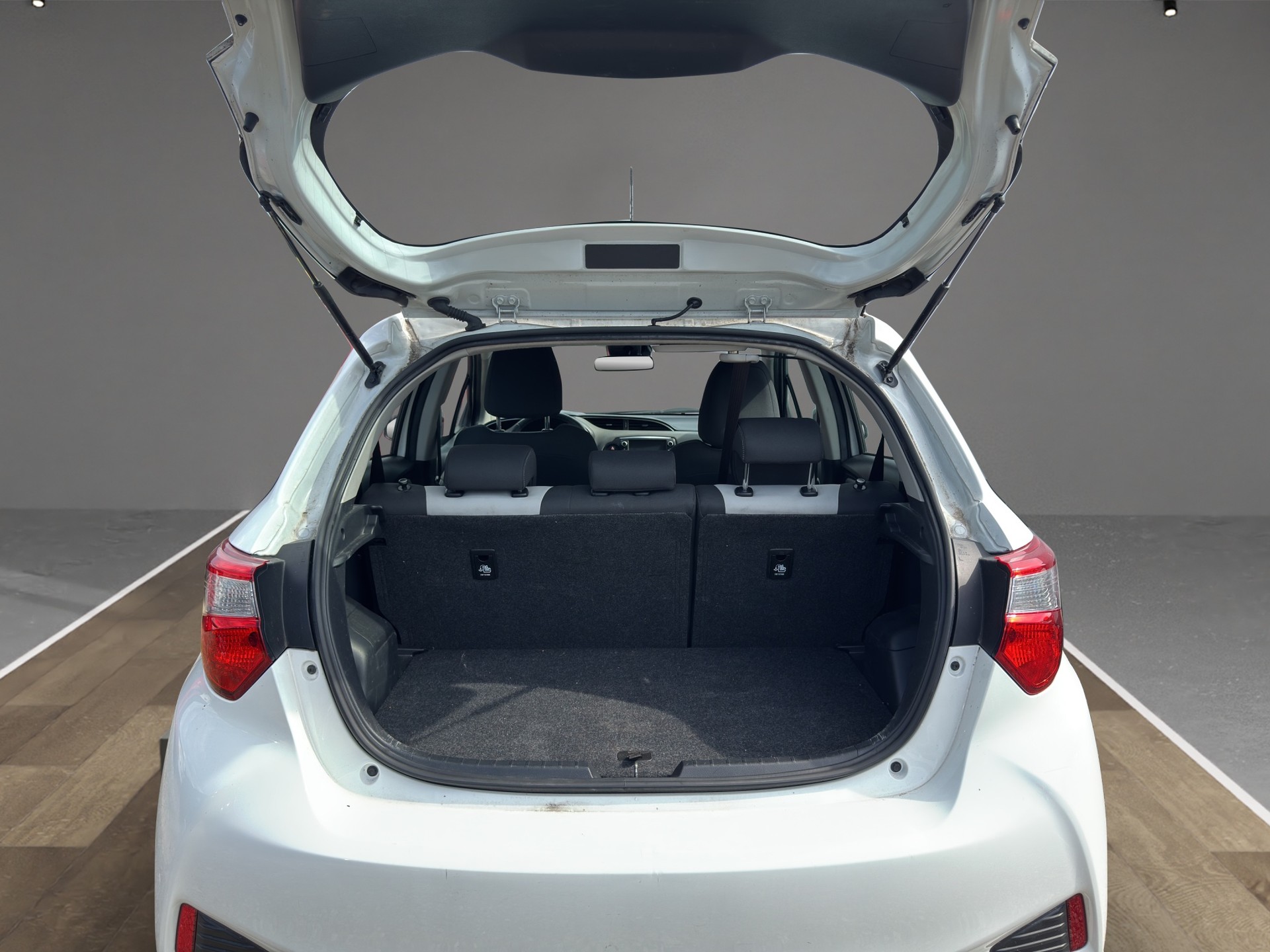 TOYOTA Yaris 1.5 Comfort-image-7