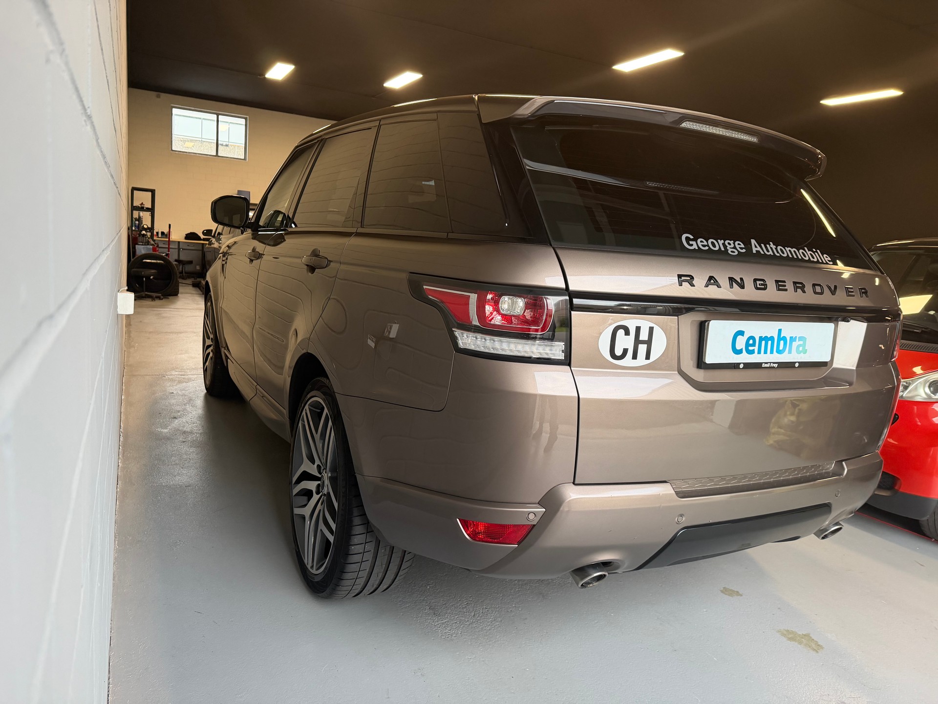 LAND ROVER Range Rover Sport 3.0 SDV6 HSE Automatic-image-7