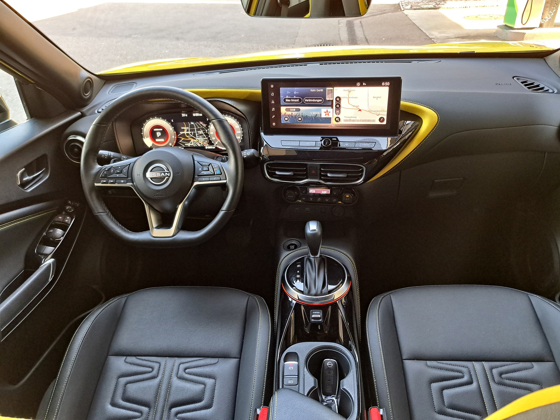 NISSAN Juke 1.0 DIG-T N-Sport DCT-image-9