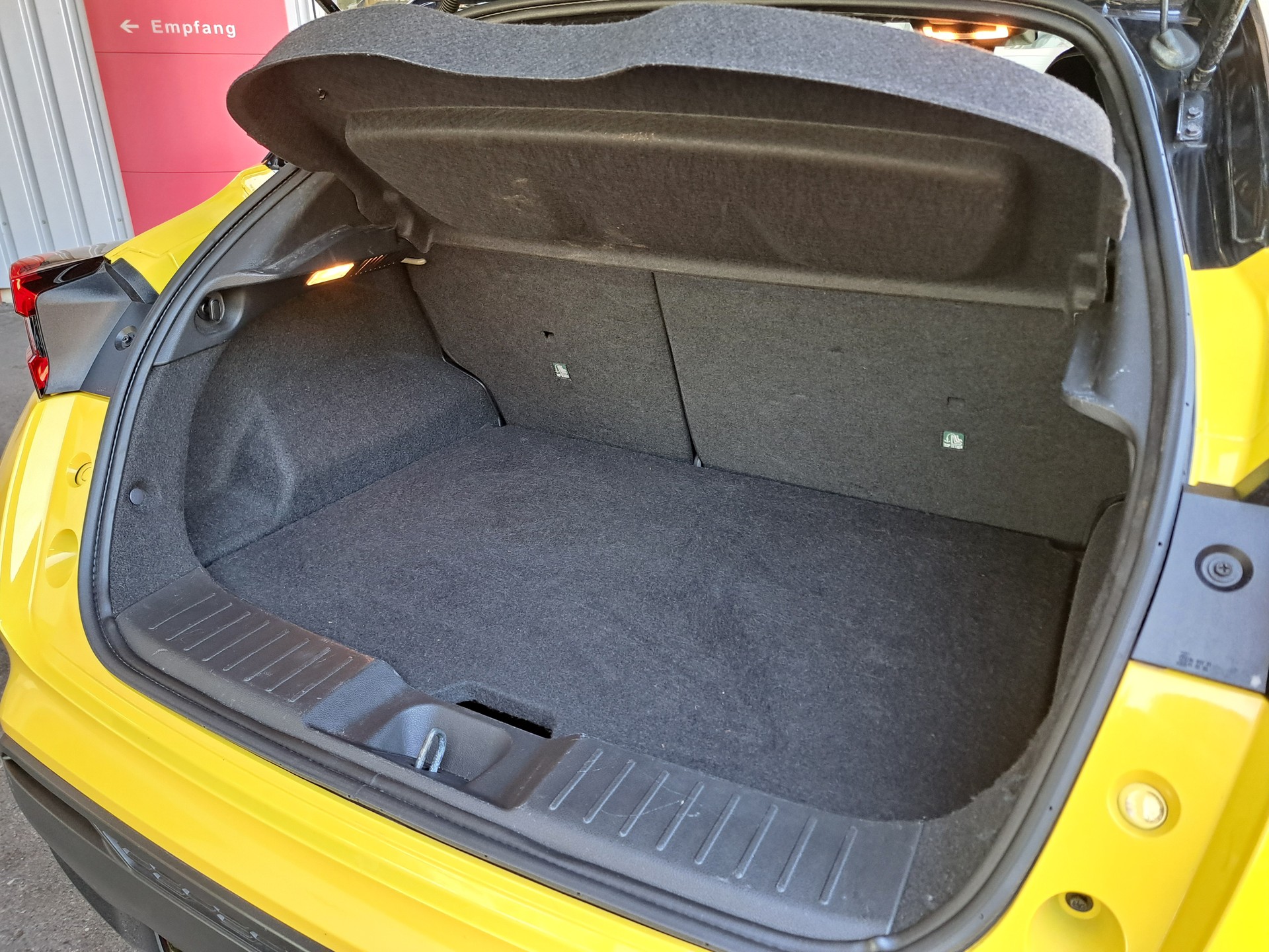 NISSAN Juke 1.0 DIG-T N-Sport DCT-image-15