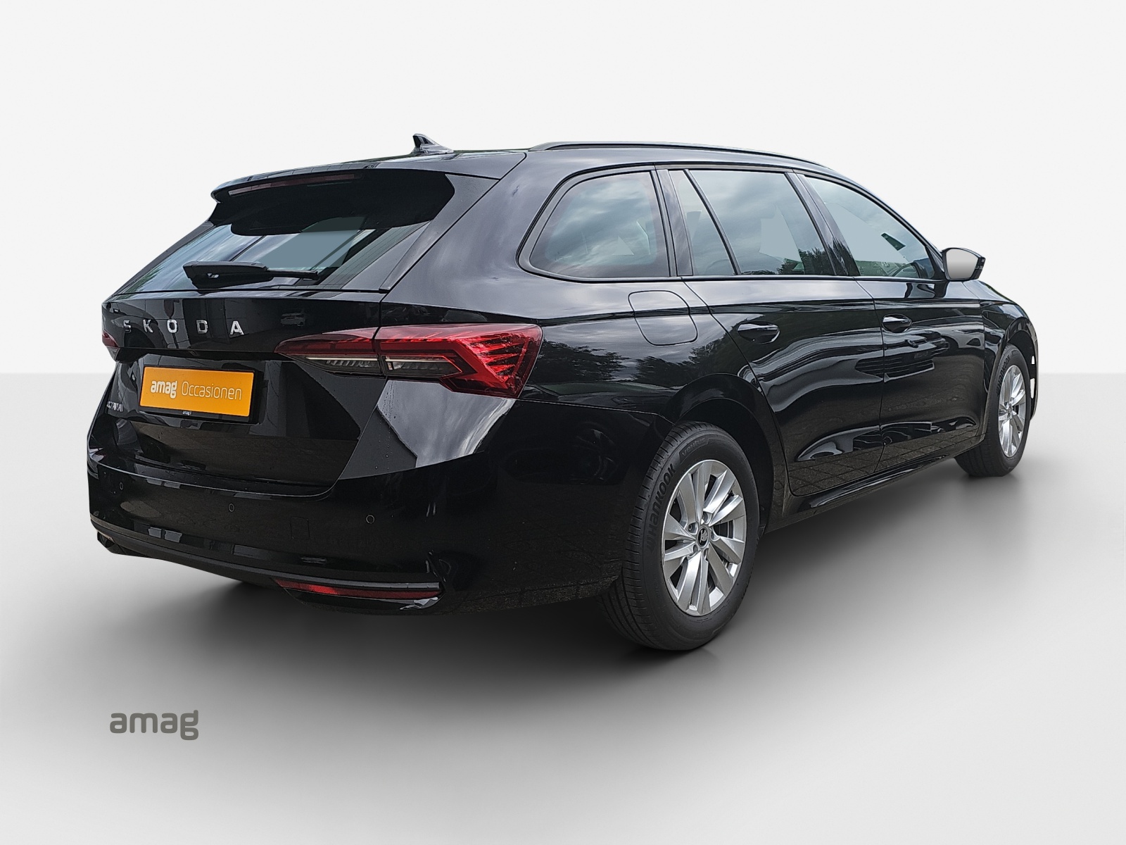 SKODA Octavia Combi 1.5 TSI mHEV DSG Dynamic-showroom-element-3