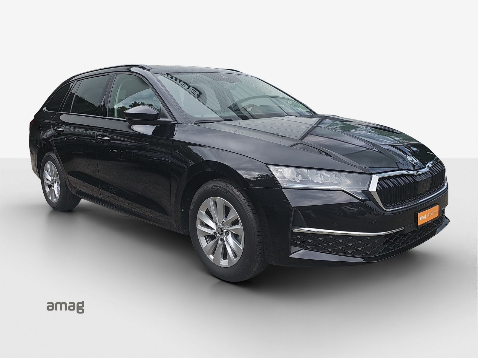 SKODA Octavia Combi 1.5 TSI mHEV DSG Dynamic-image-4