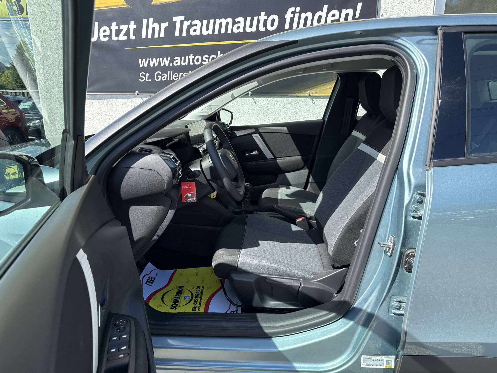 CITROEN C4 1.2 Pure Tech Live Pack-image-6