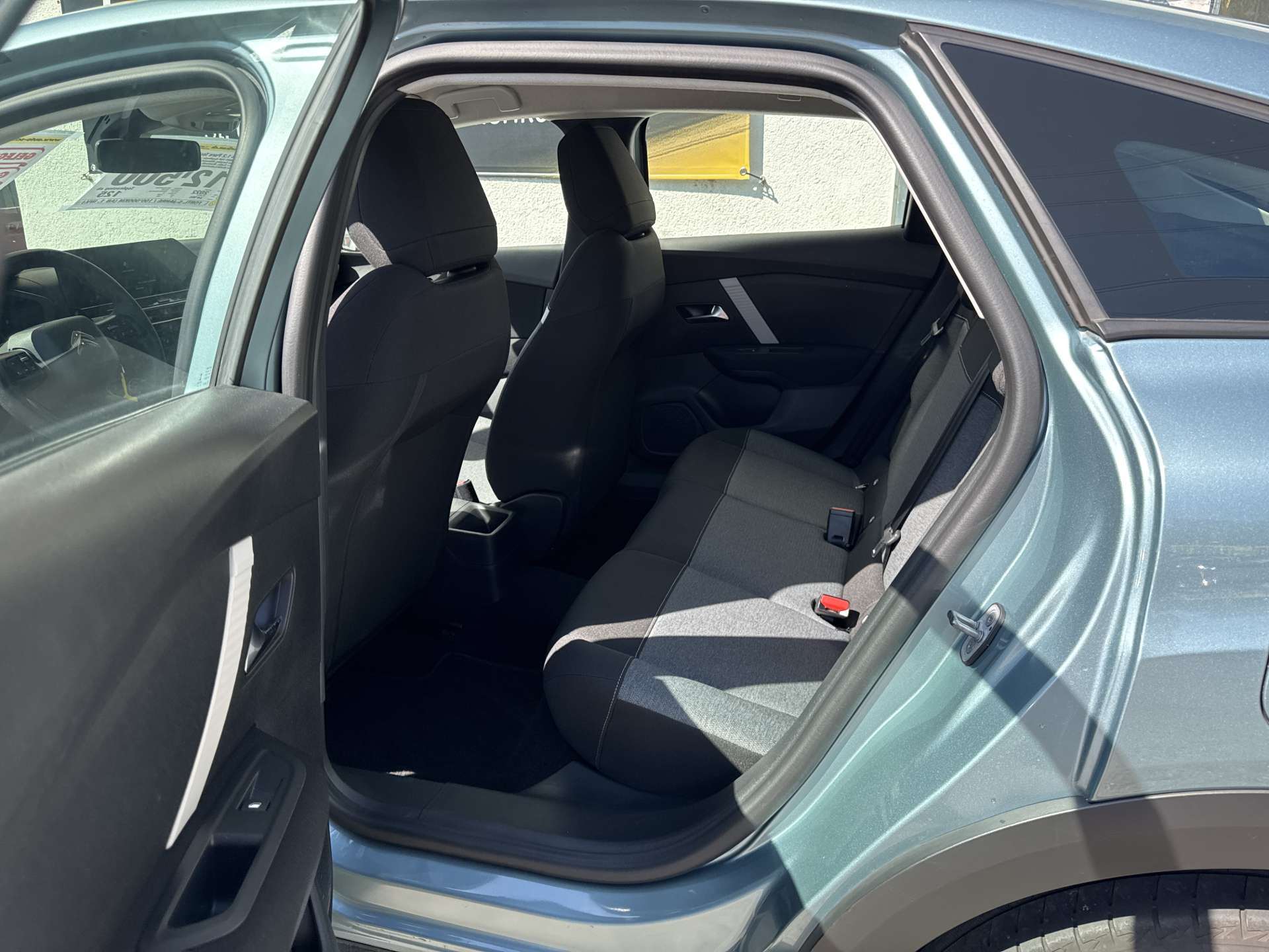 CITROEN C4 1.2 Pure Tech Live Pack-image-7