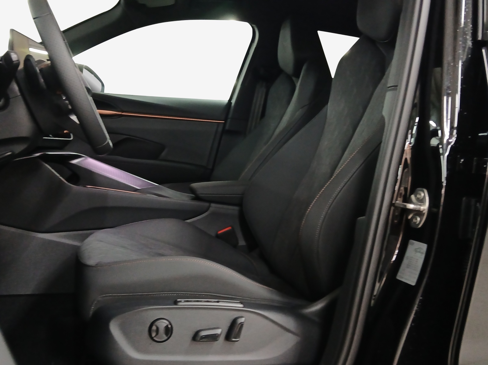 CUPRA Terramar 1.5 eTSI Prime Edition DSG-image-7