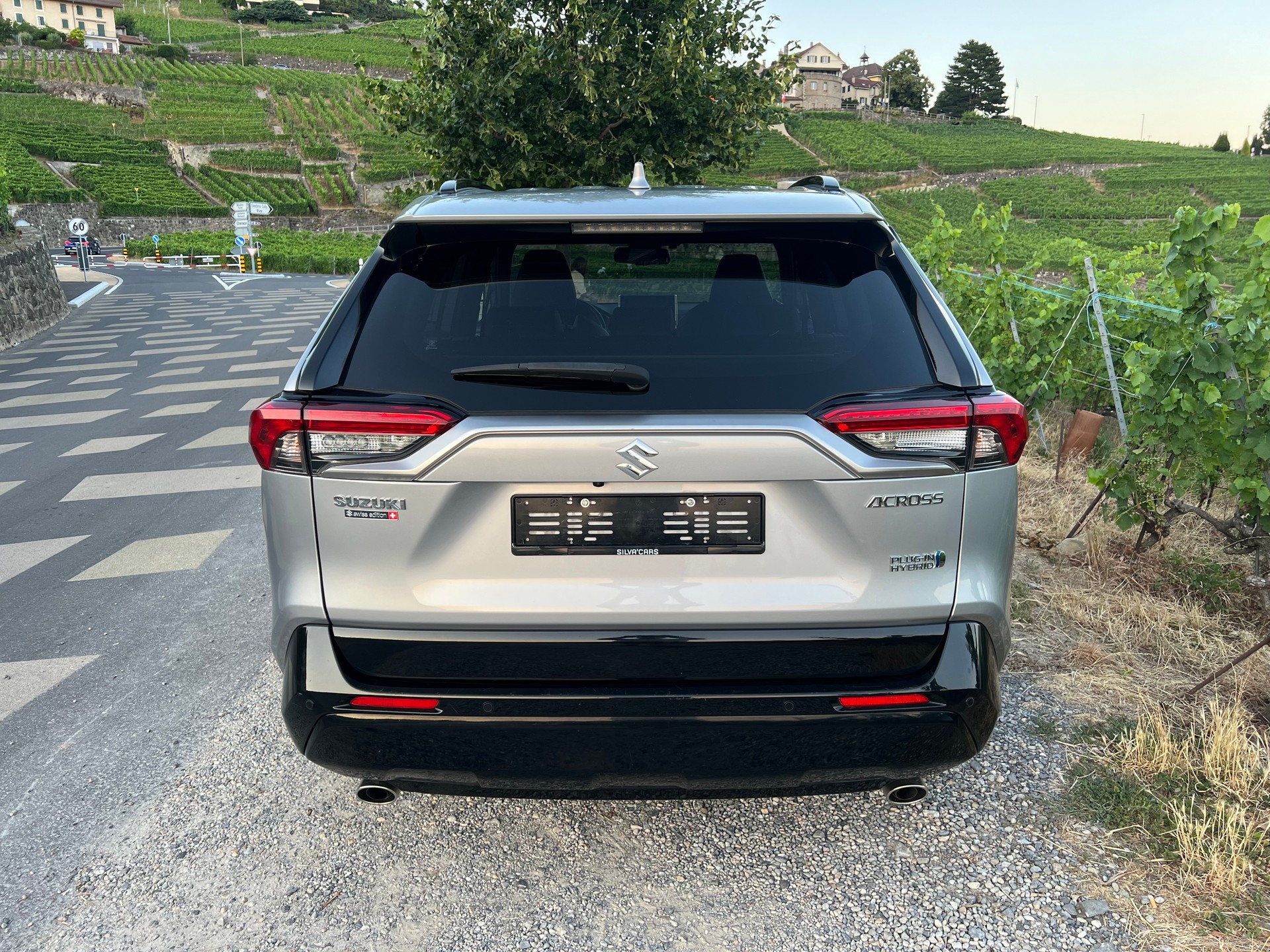 SUZUKI Across 2.5 Plug-in-Hybrid Compact Top E-CVT-image-4