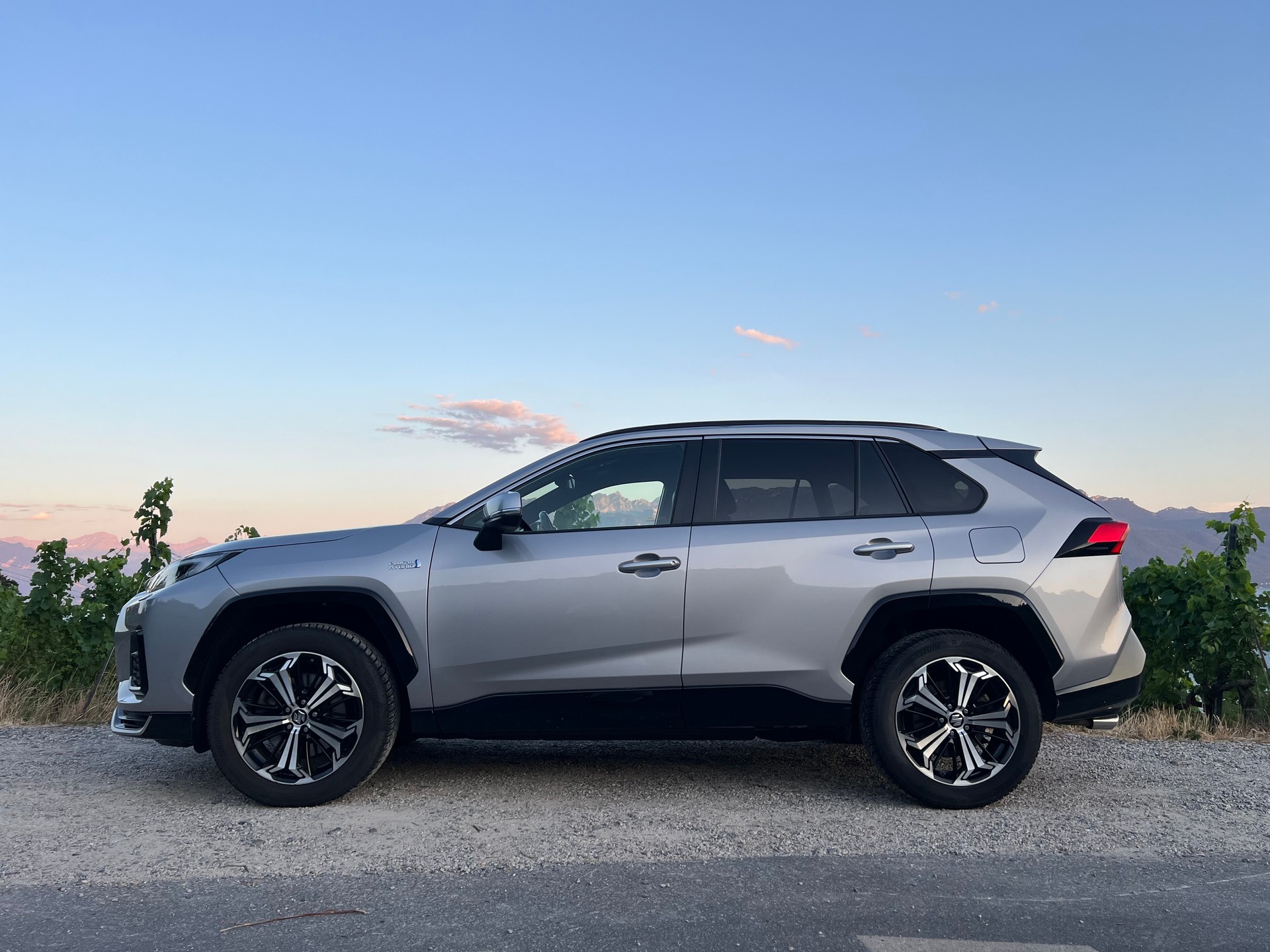 SUZUKI Across 2.5 Plug-in-Hybrid Compact Top E-CVT-image-2