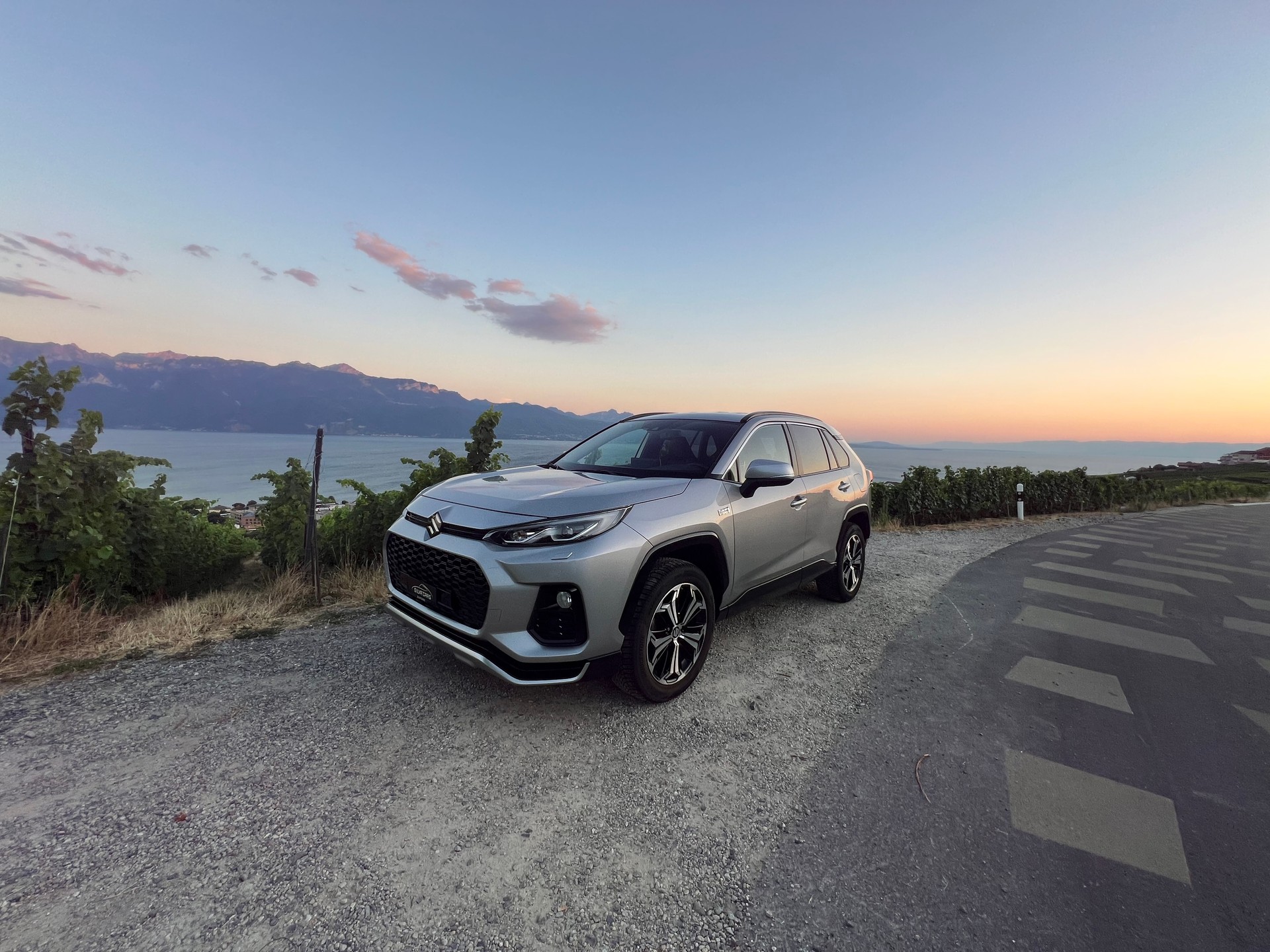 SUZUKI Across 2.5 Plug-in-Hybrid Compact Top E-CVT-image-15