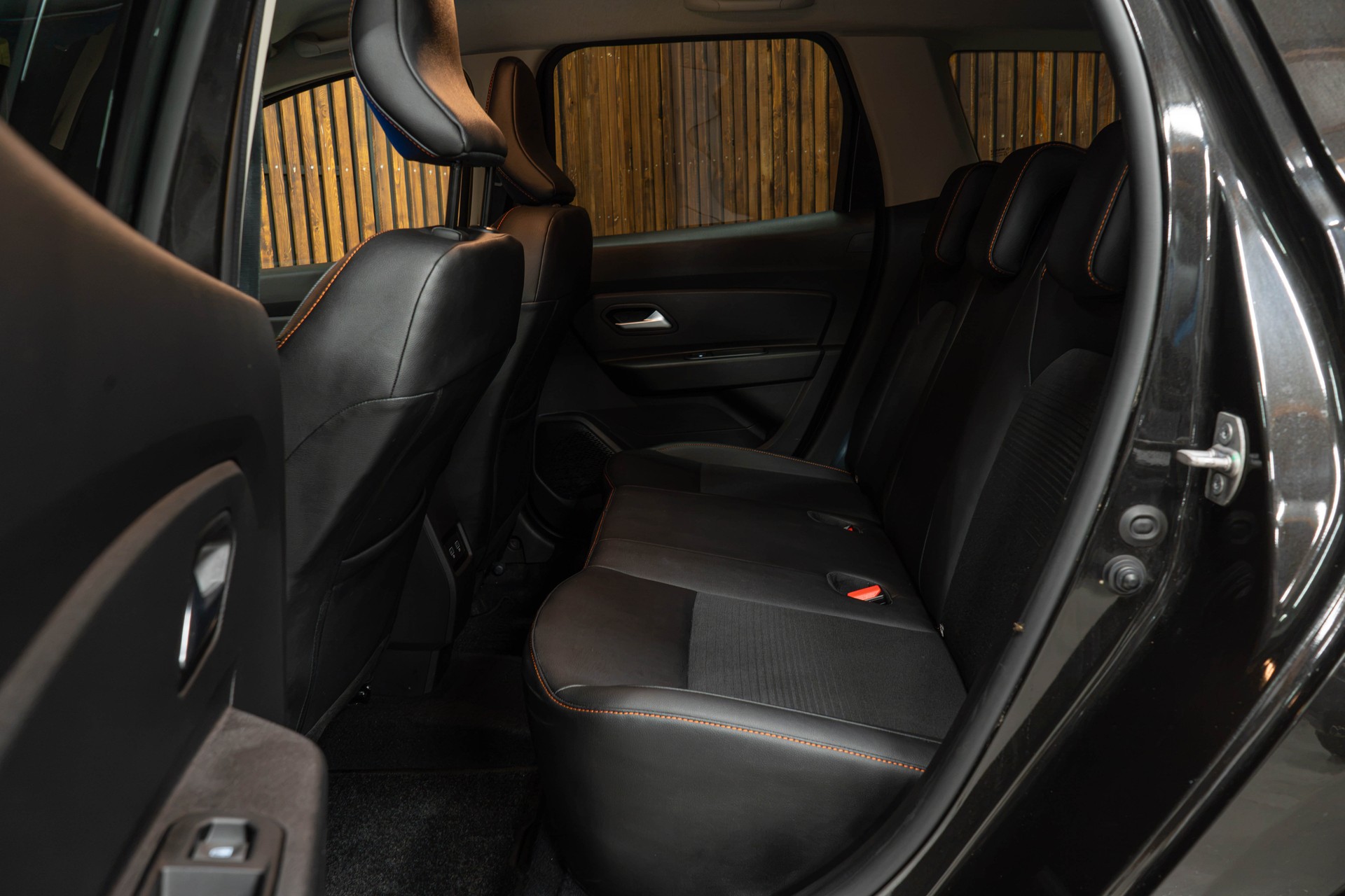 DACIA Duster 1.3 TCe 150 Extreme EDC-image-10