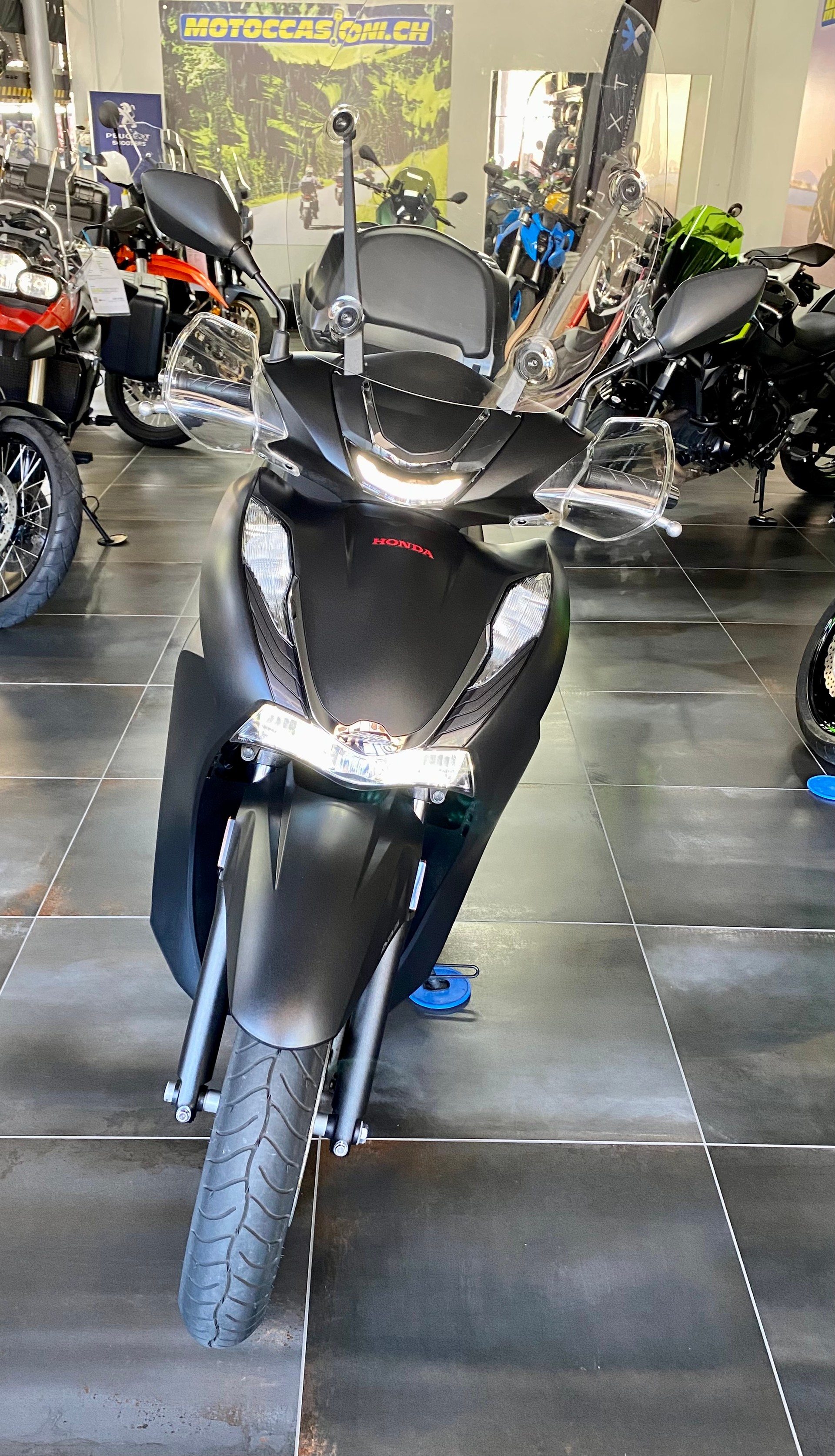 HONDA SH 350-image-1