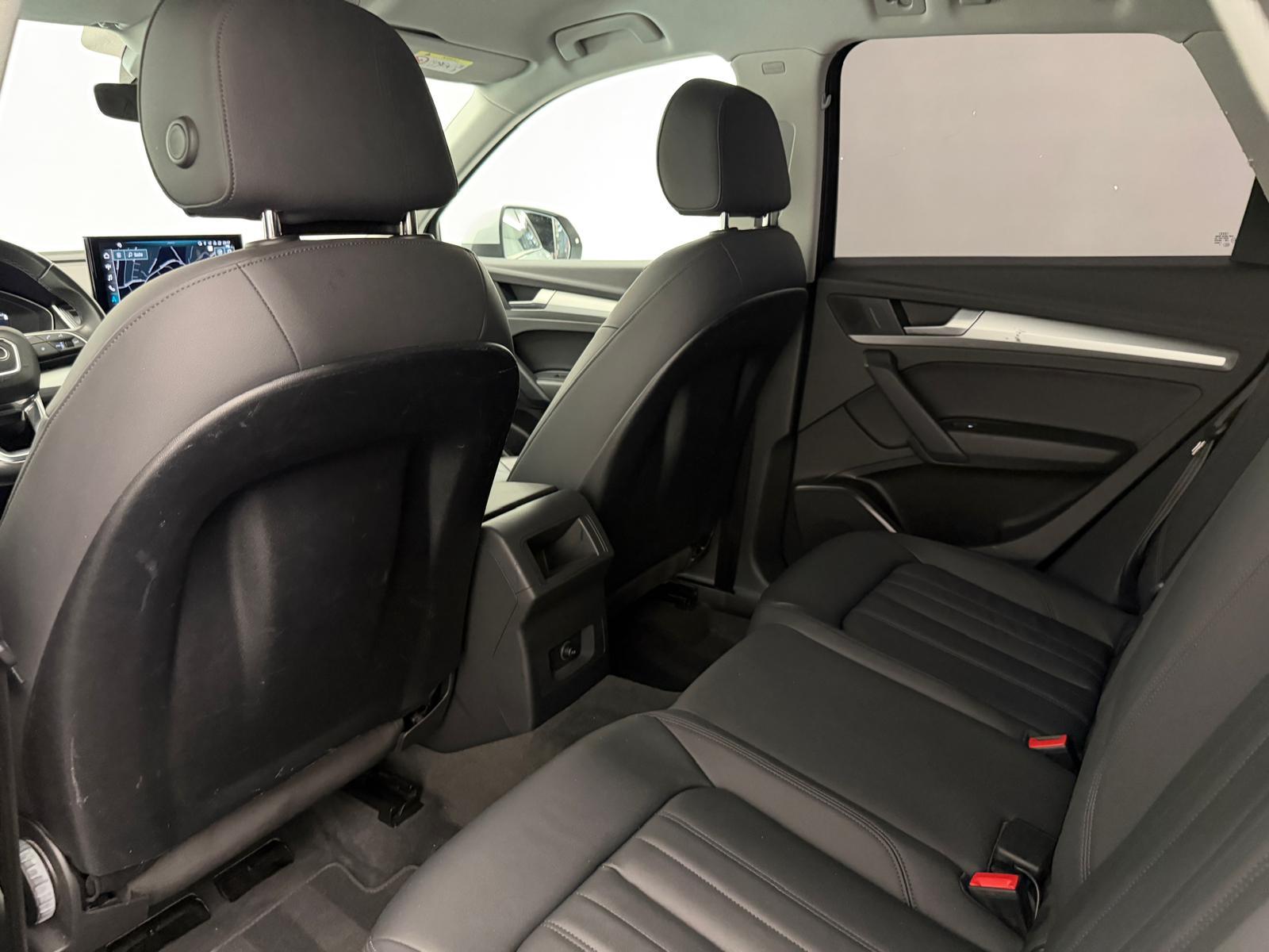 AUDI Q5 2.0 40 TDI quattro S-Tronic-image-11