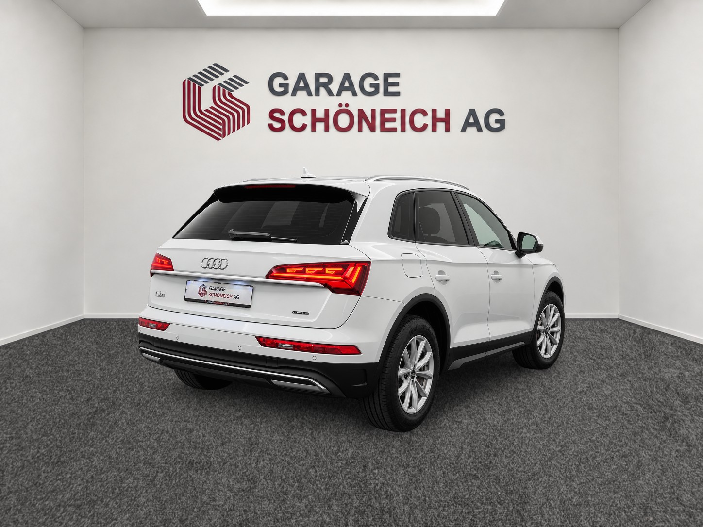 AUDI Q5 2.0 40 TDI quattro S-Tronic-image-4