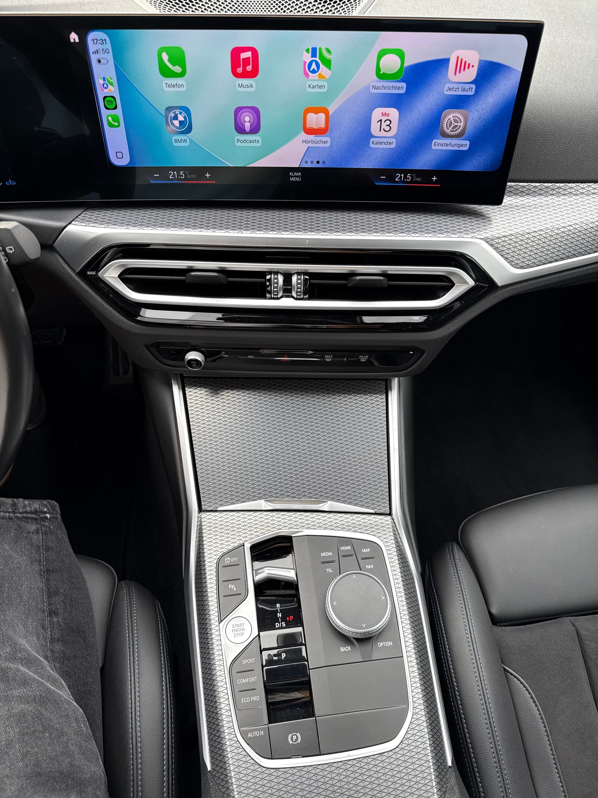 BMW M340d xDrive Steptronic Sport LCI-image-17