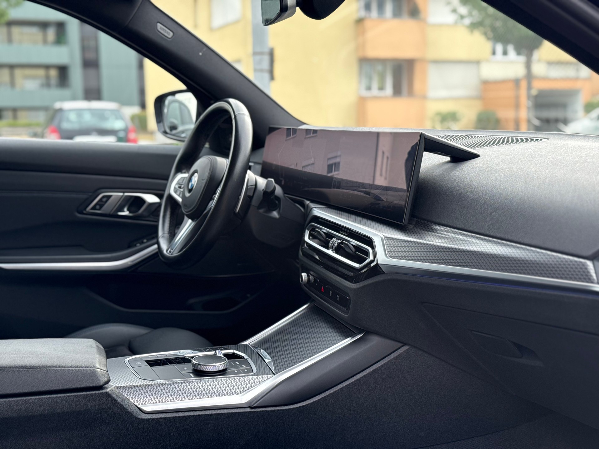 BMW M340d xDrive Steptronic Sport LCI-image-15