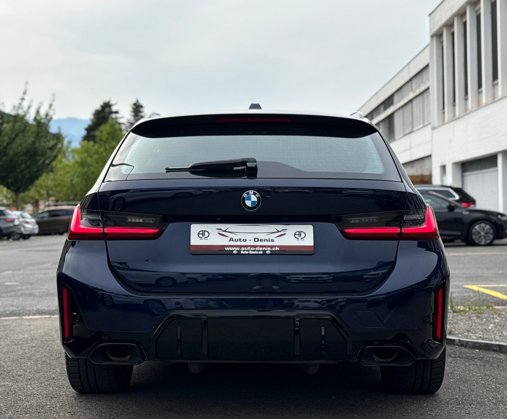 BMW M340d xDrive Steptronic Sport LCI-image-4